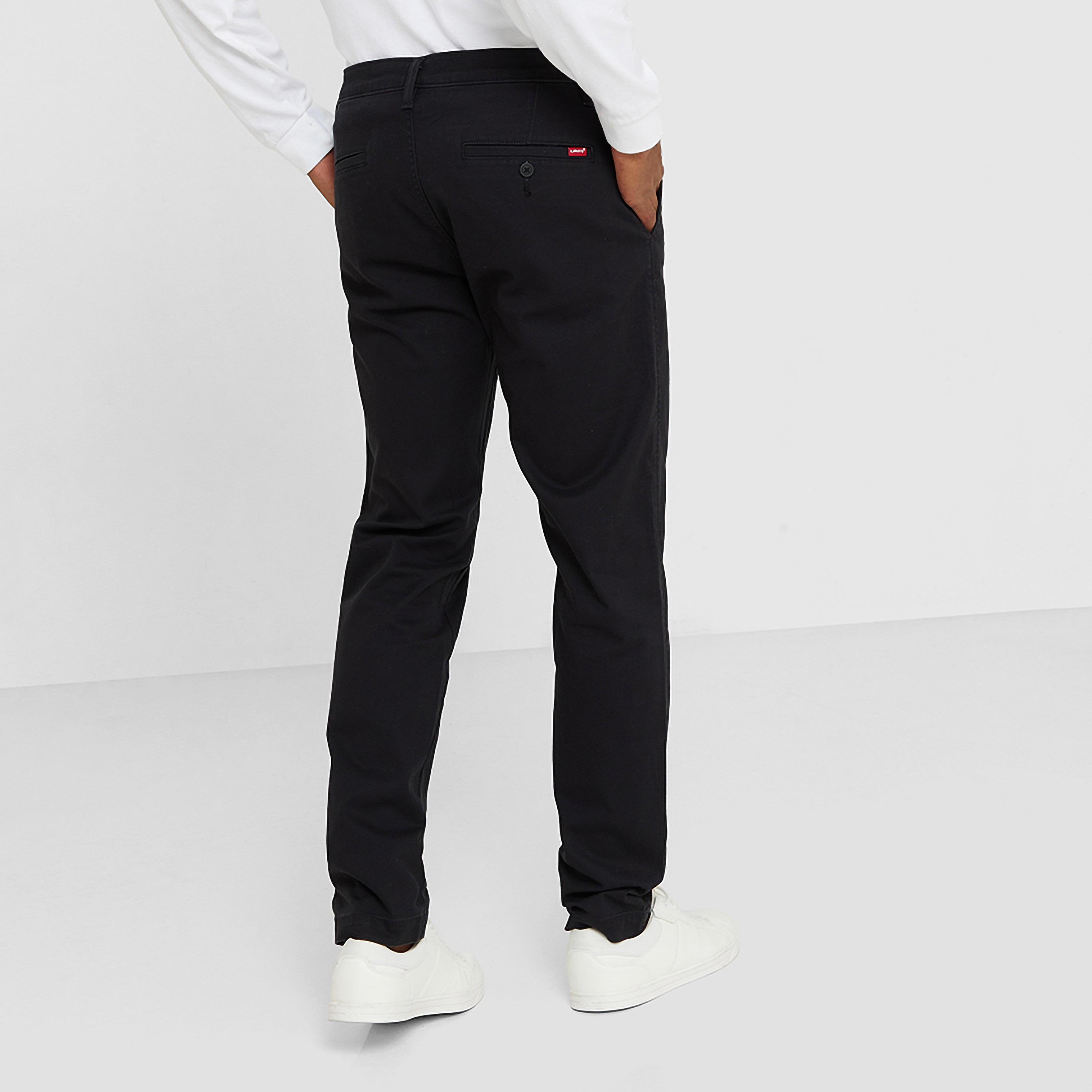 بنطال تشينو رجالي سادة بخصر متوسط وأزرار وسحاب من ليفايس-men-clothing-bottoms-trousersandchinos-chinos-image-1