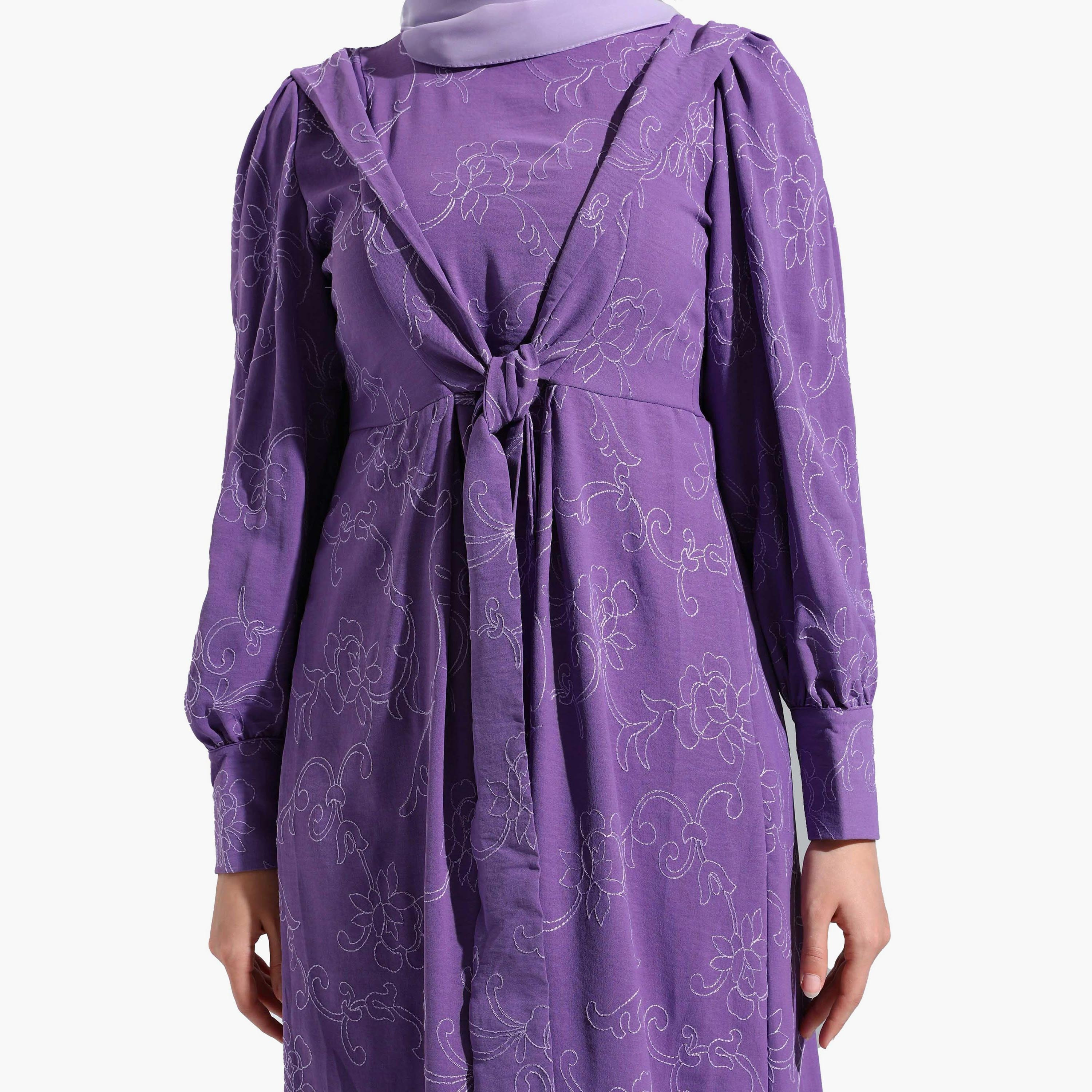Modanisa Embroidered Crew Neck Tie Front Modest Dress-women-clothing-dresses-image-4
