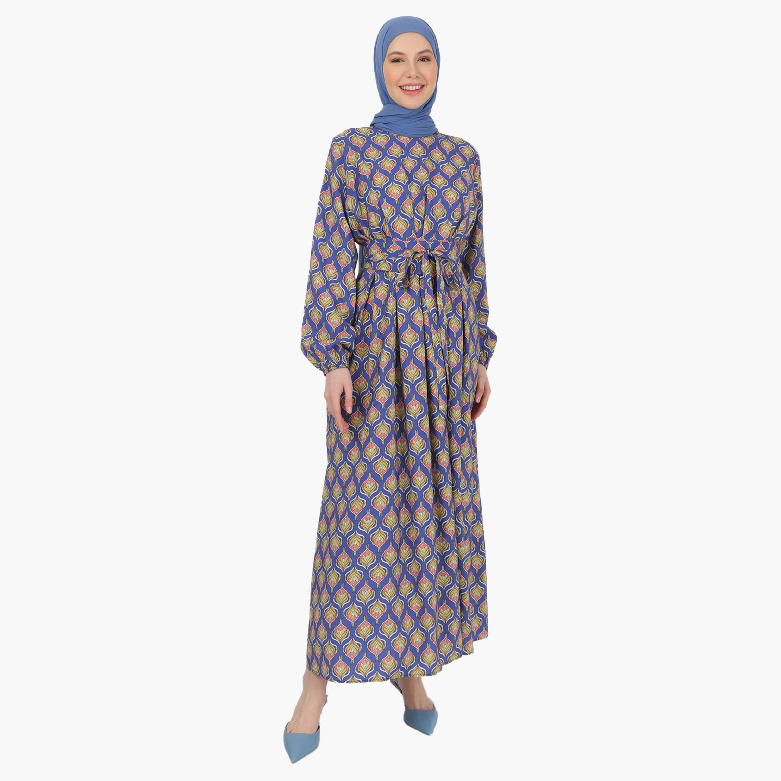 فستان متواضع بطيات مطبوعة برقبة دائرية وحزام ربطة من مودانيشا-women-clothing-dresses-image-2