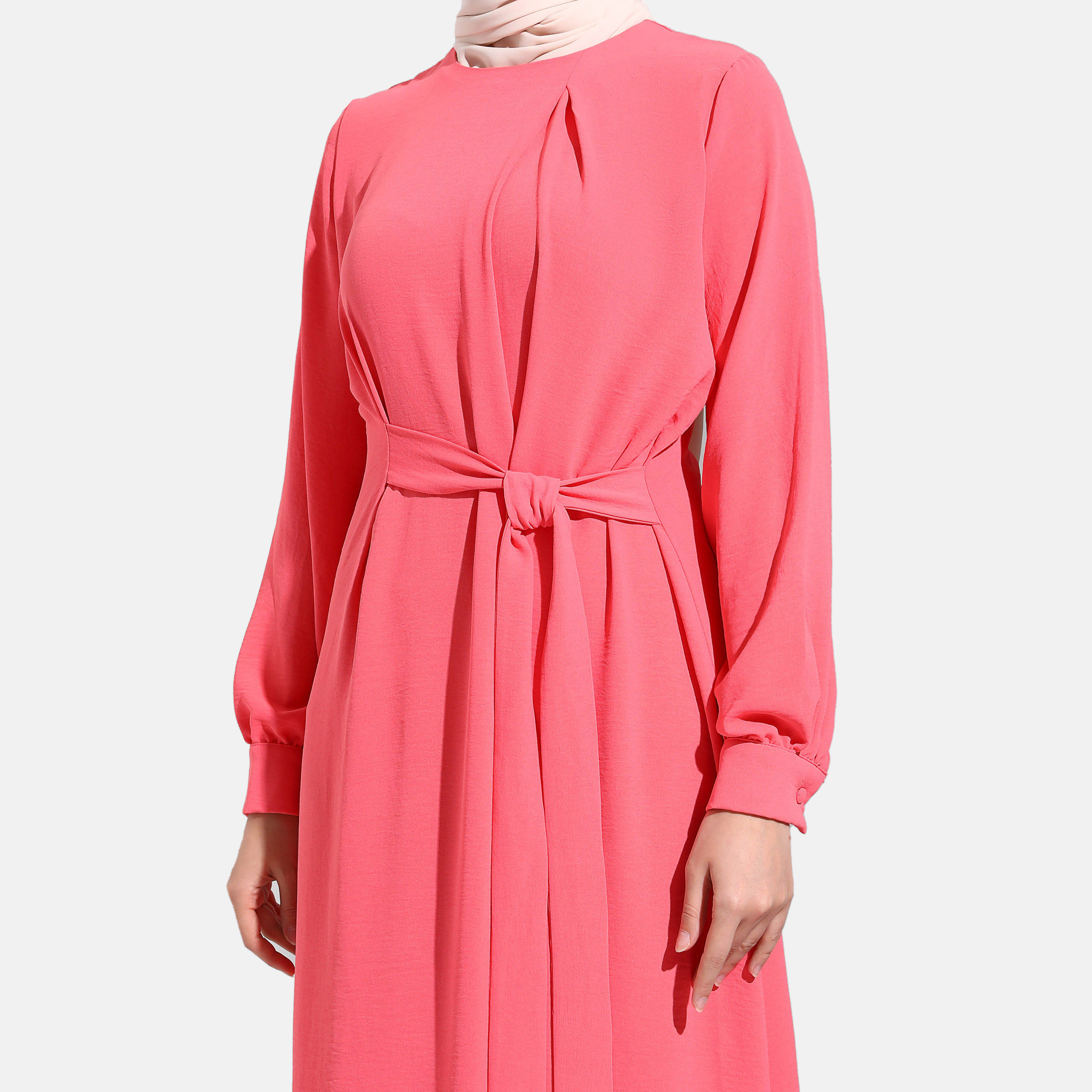 Modanisa Pleated Crew Neck Front Tie-Up Belted Dress-women-clothing-dresses-image-3
