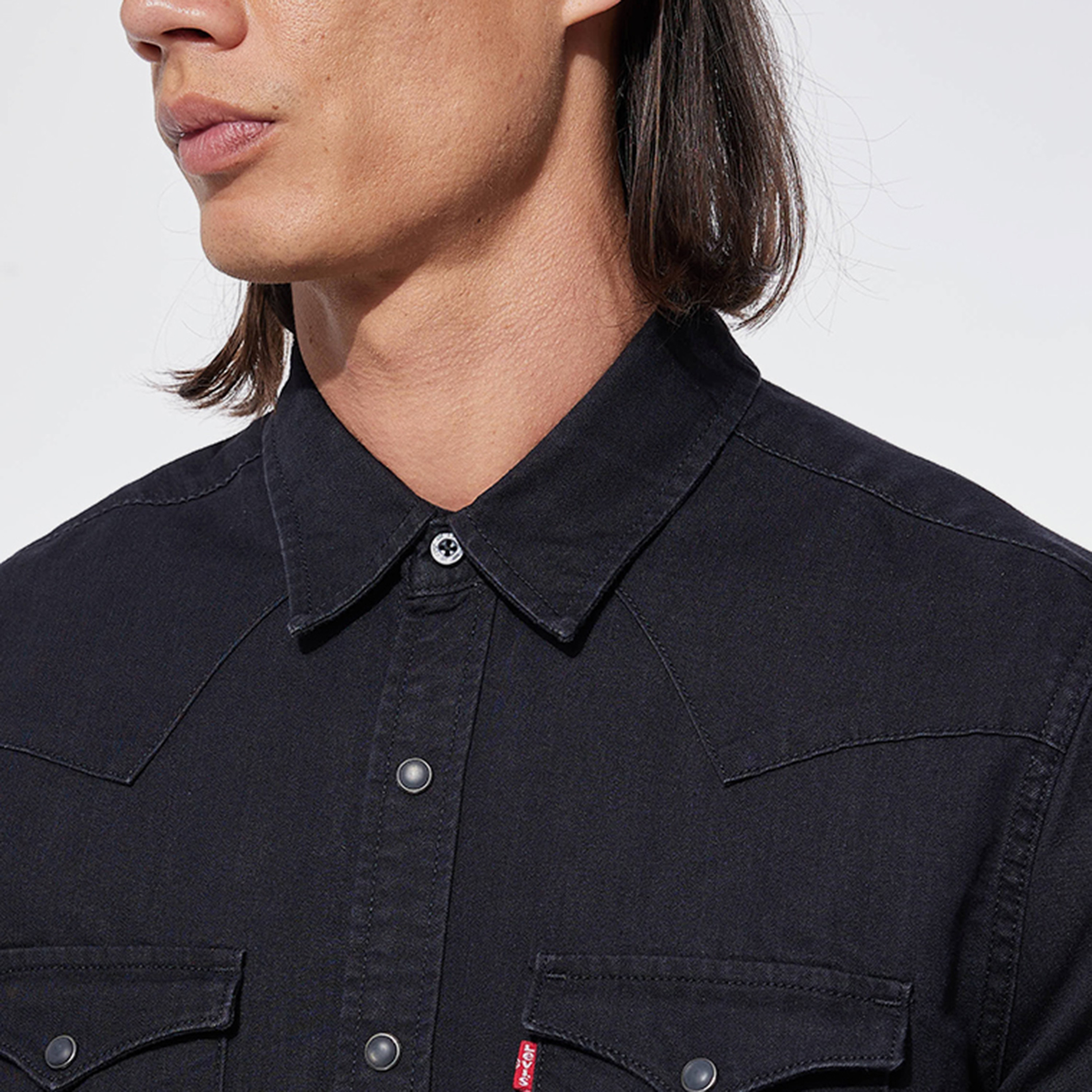 قميص كاجوال بأكمام طويلة سادة من ليفايز-men-clothing-shirts-image-2