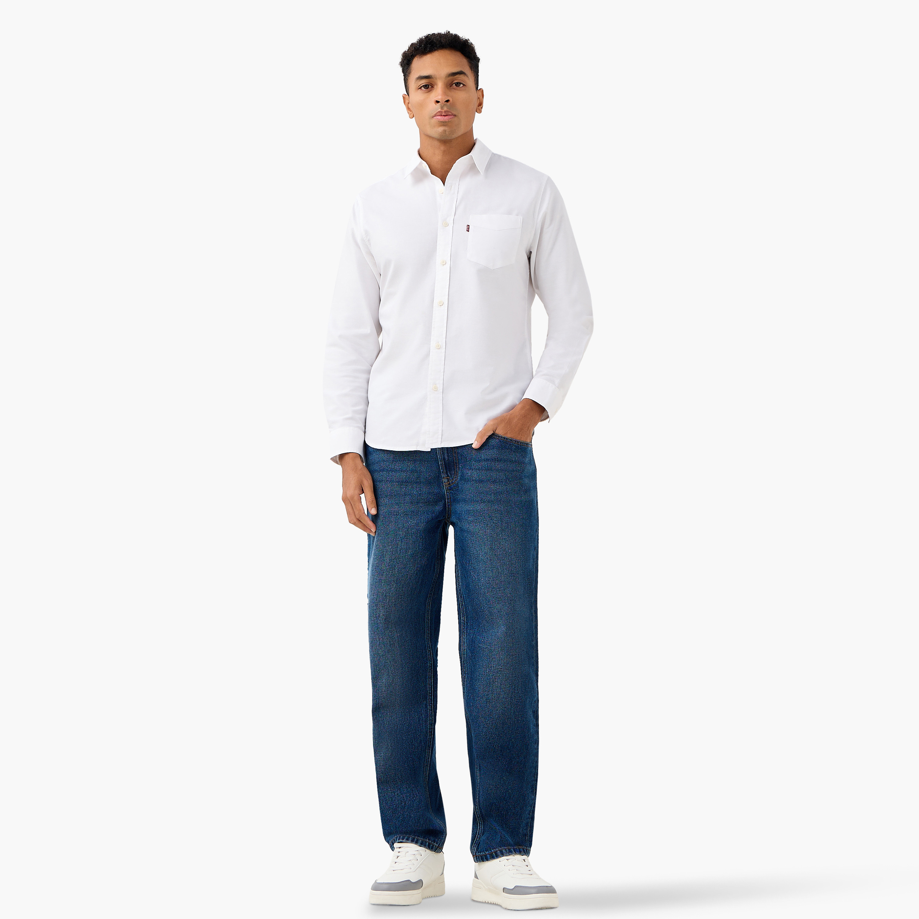 قميص كاجوال بأكمام طويلة ذو ياقة كلاسيكية سادة من ليفايز-men-clothing-shirts-image-2
