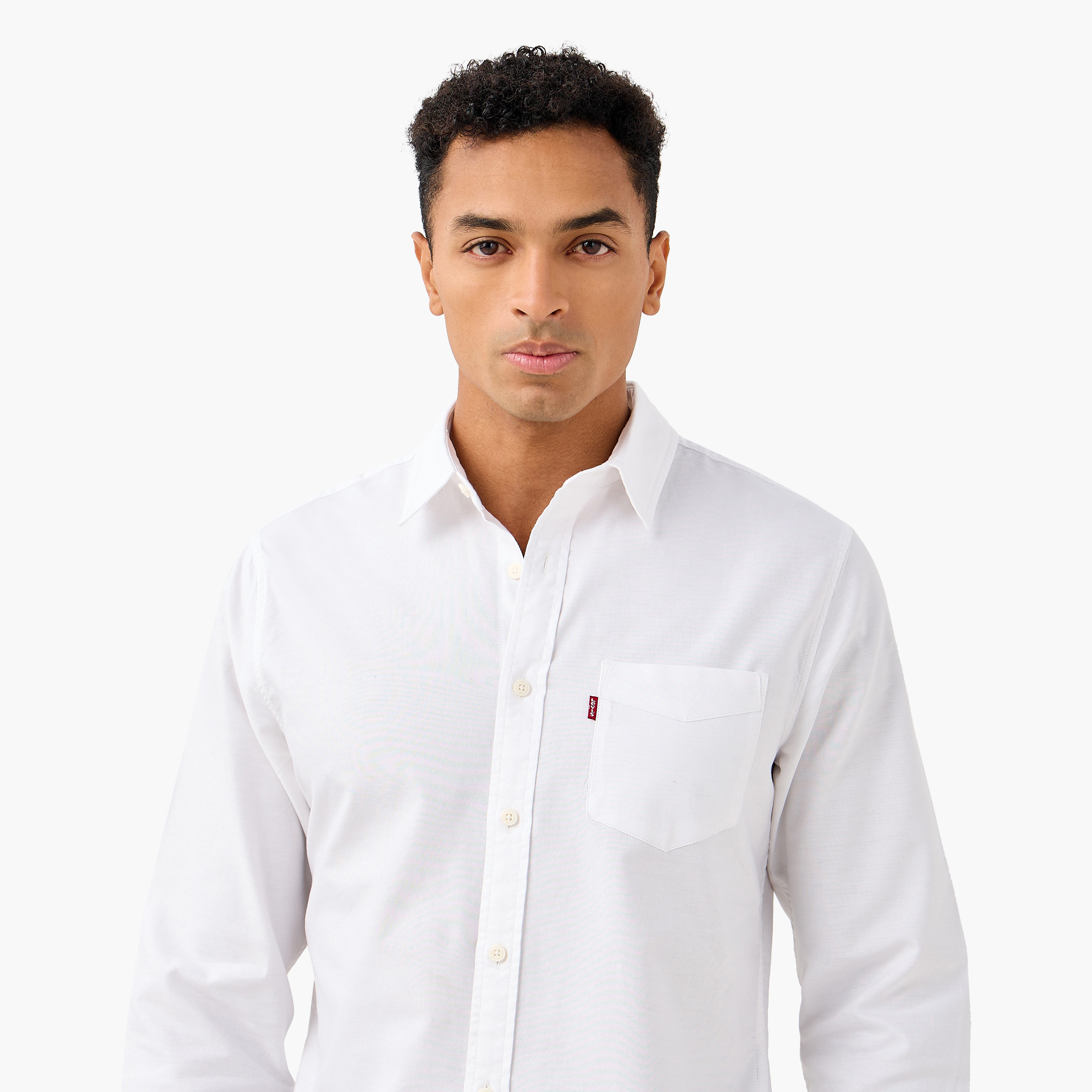 قميص كاجوال بأكمام طويلة ذو ياقة كلاسيكية سادة من ليفايز-men-clothing-shirts-image-4