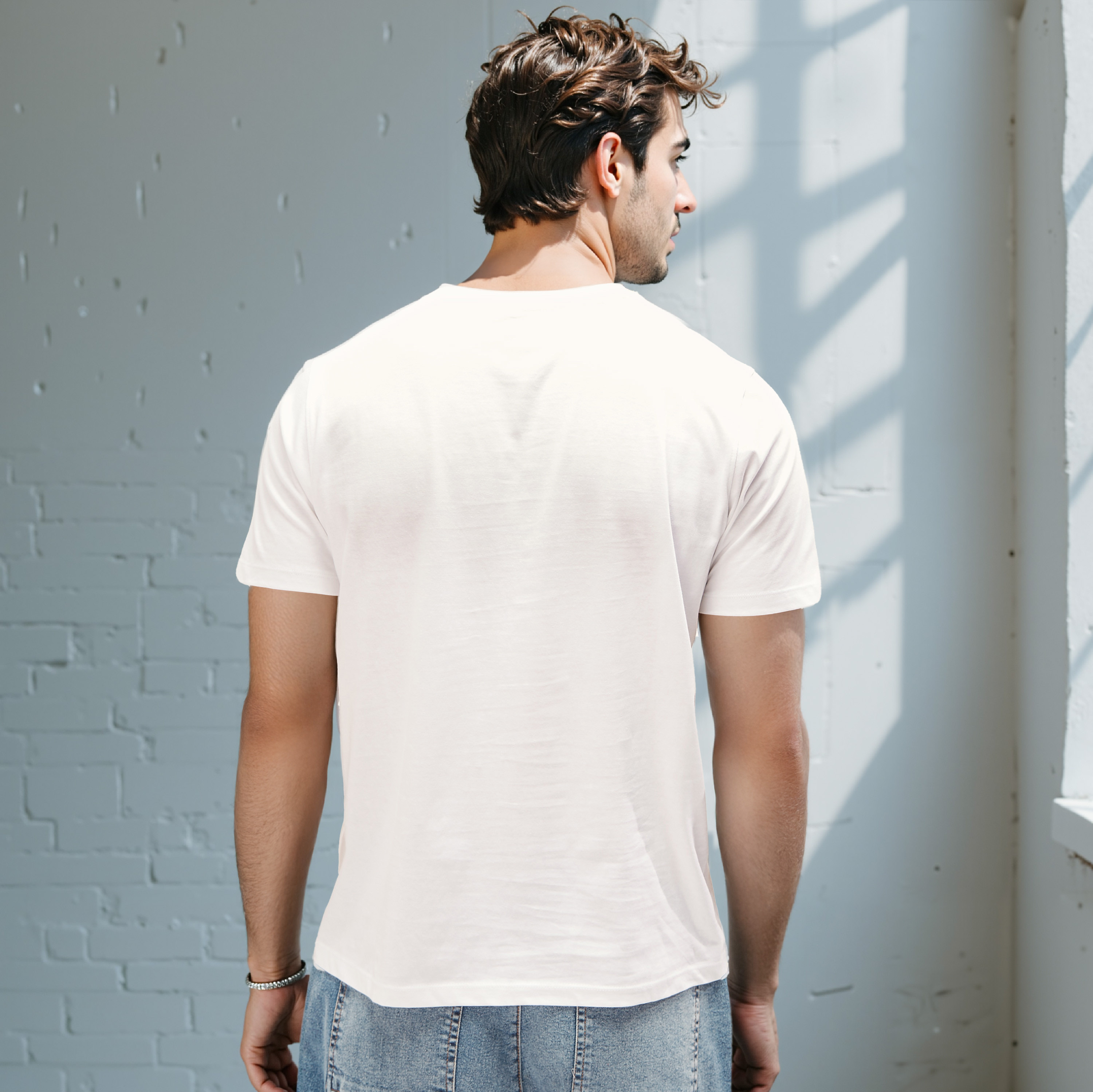 Plain Regular Fit Crew Neck T-shirt with Short Sleeves-men-clothing-tshirtsandpolos-tshirts-image-4
