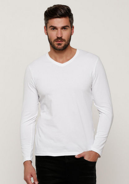 Plain T-shirt with V-neck and Long Sleeves