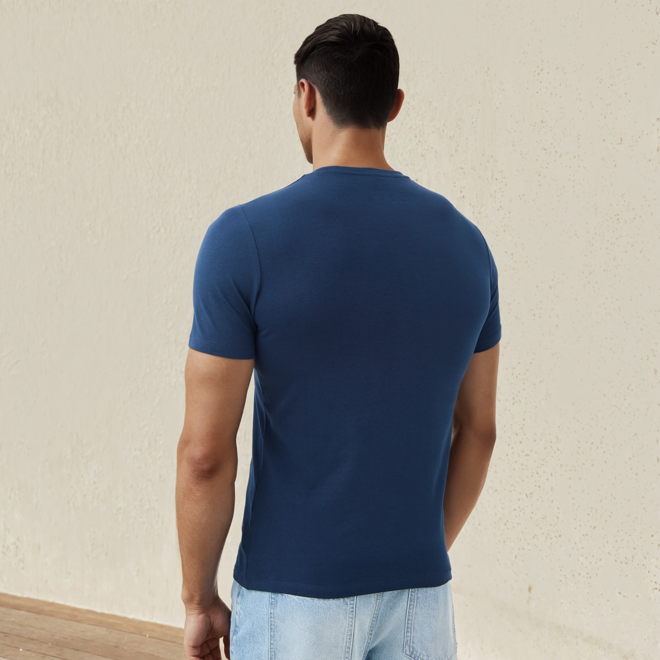 Plain Slim Fit Round Neck T-shirt with Short Sleeves-men-clothing-tshirtsandpolos-tshirts-image-3