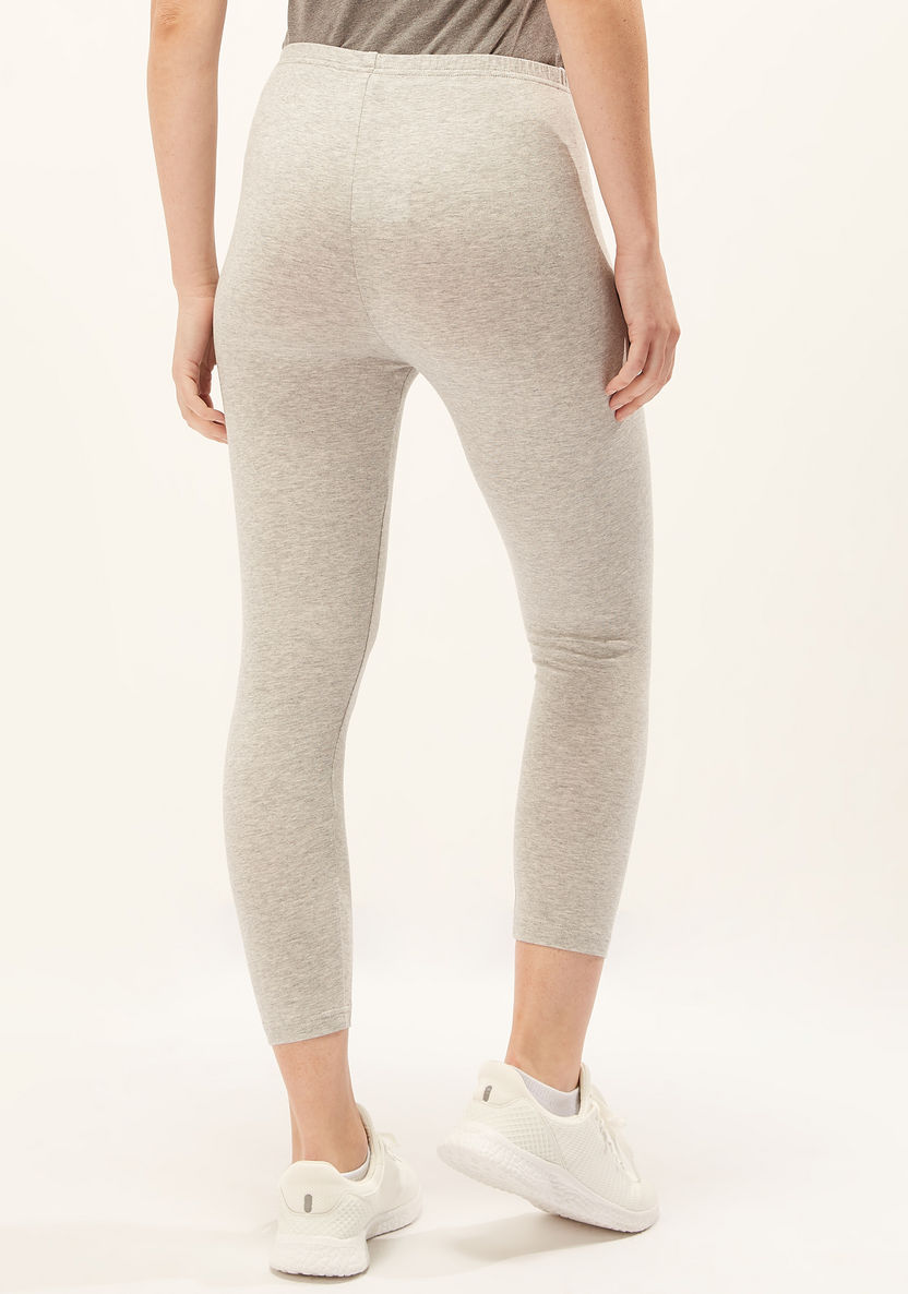 Skinny Fit Solid 3/4 Leggings with Elasticised Waistband-Leggings-image-3