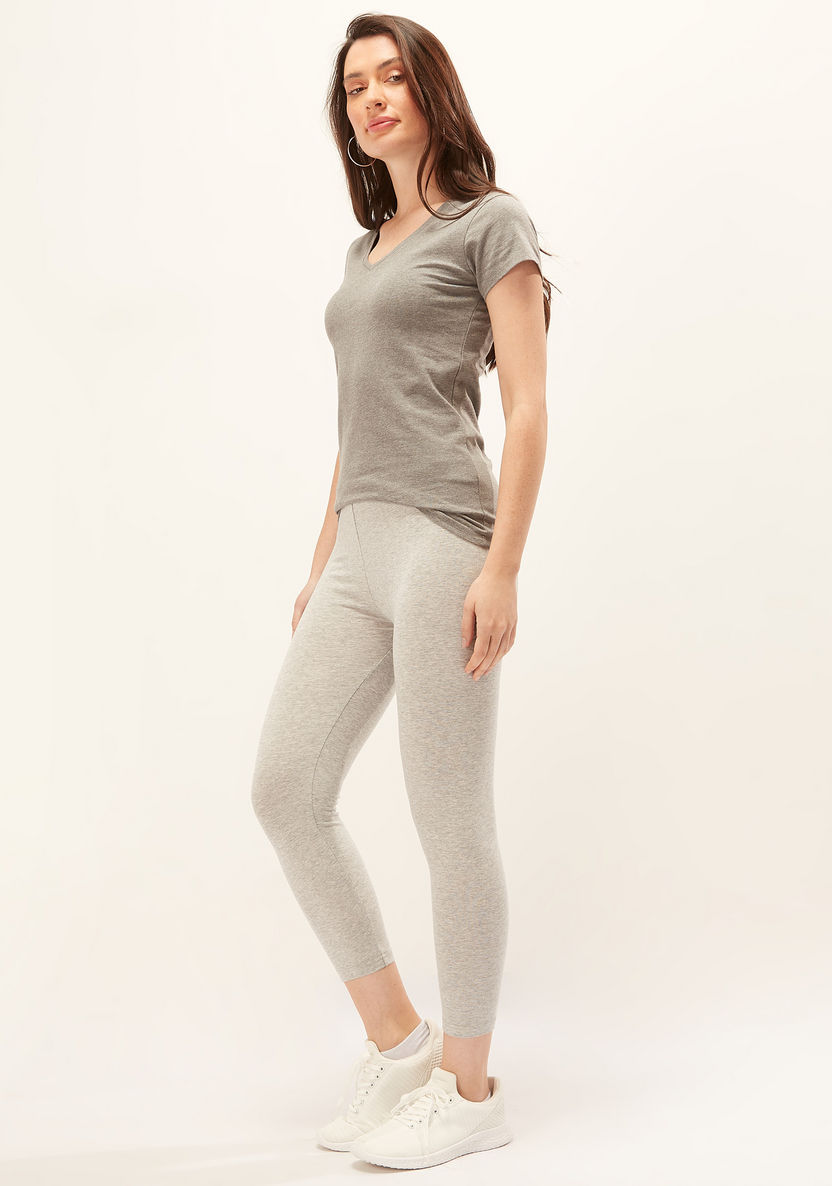 Skinny Fit Solid 3/4 Leggings with Elasticised Waistband-Leggings-image-4