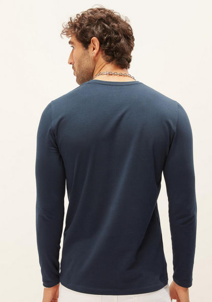 Plain T-shirt with V-neck and Long Sleeves-T Shirts-image-3