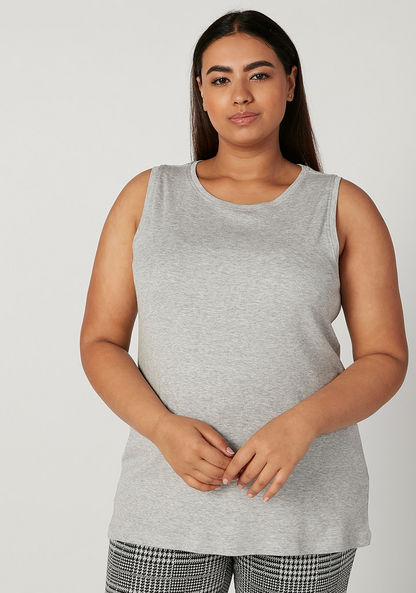 Plus Size Plain Sleeveless T-shirt with Round Neck-T Shirts-image-0