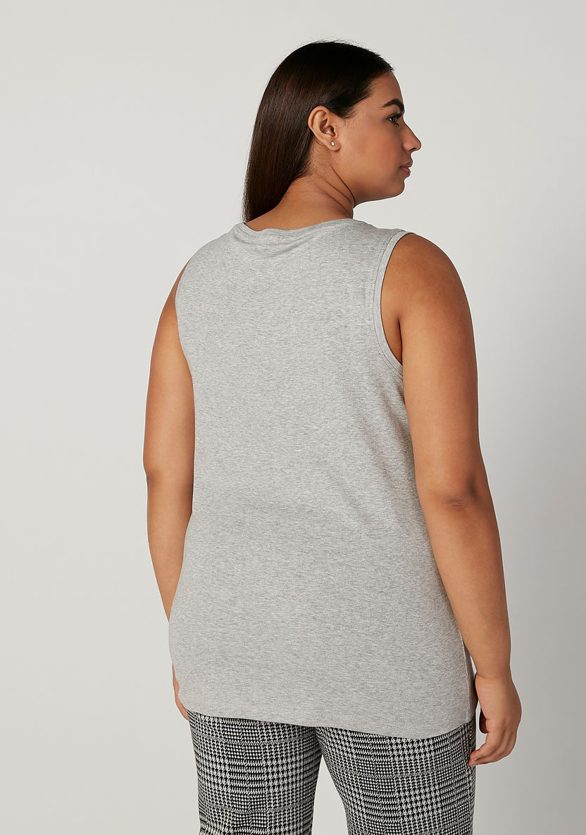 Plus Size Plain Sleeveless T-shirt with Round Neck-T Shirts-image-1
