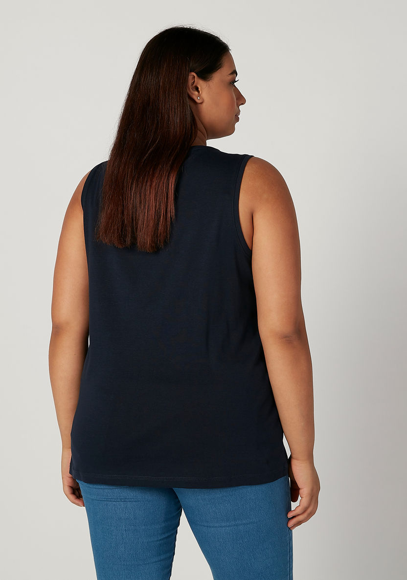 Plus Size Plain Sleeveless T-shirt with Round Neck-T Shirts-image-1
