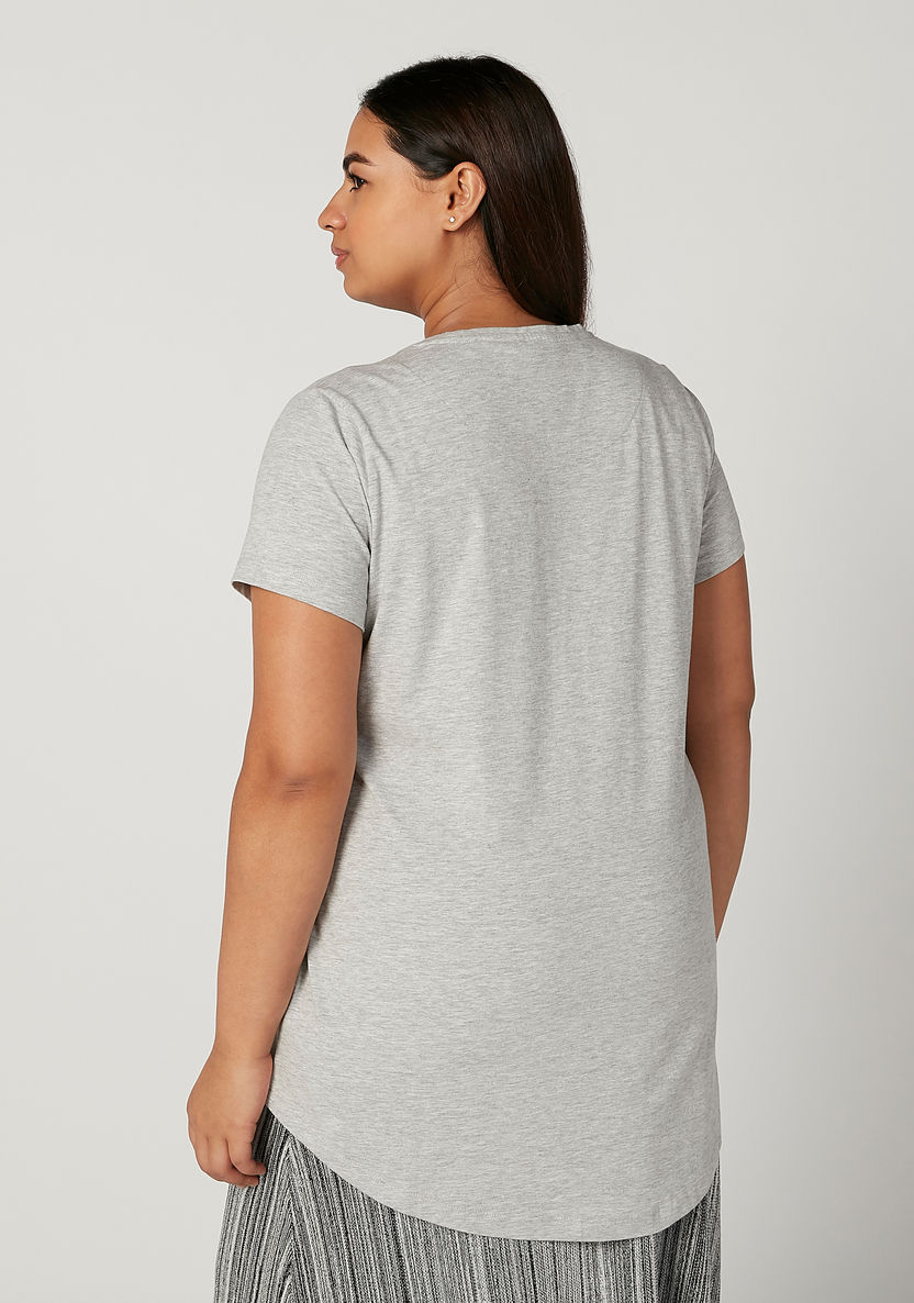 Plus Size Plain Top with Round Neck and Short Sleeves-T Shirts-image-1