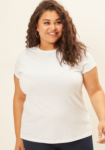 Plain Top with Round Neck and Short Sleeves