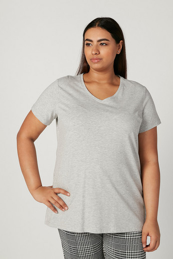 Plain Top with V-neck and Short Sleeves