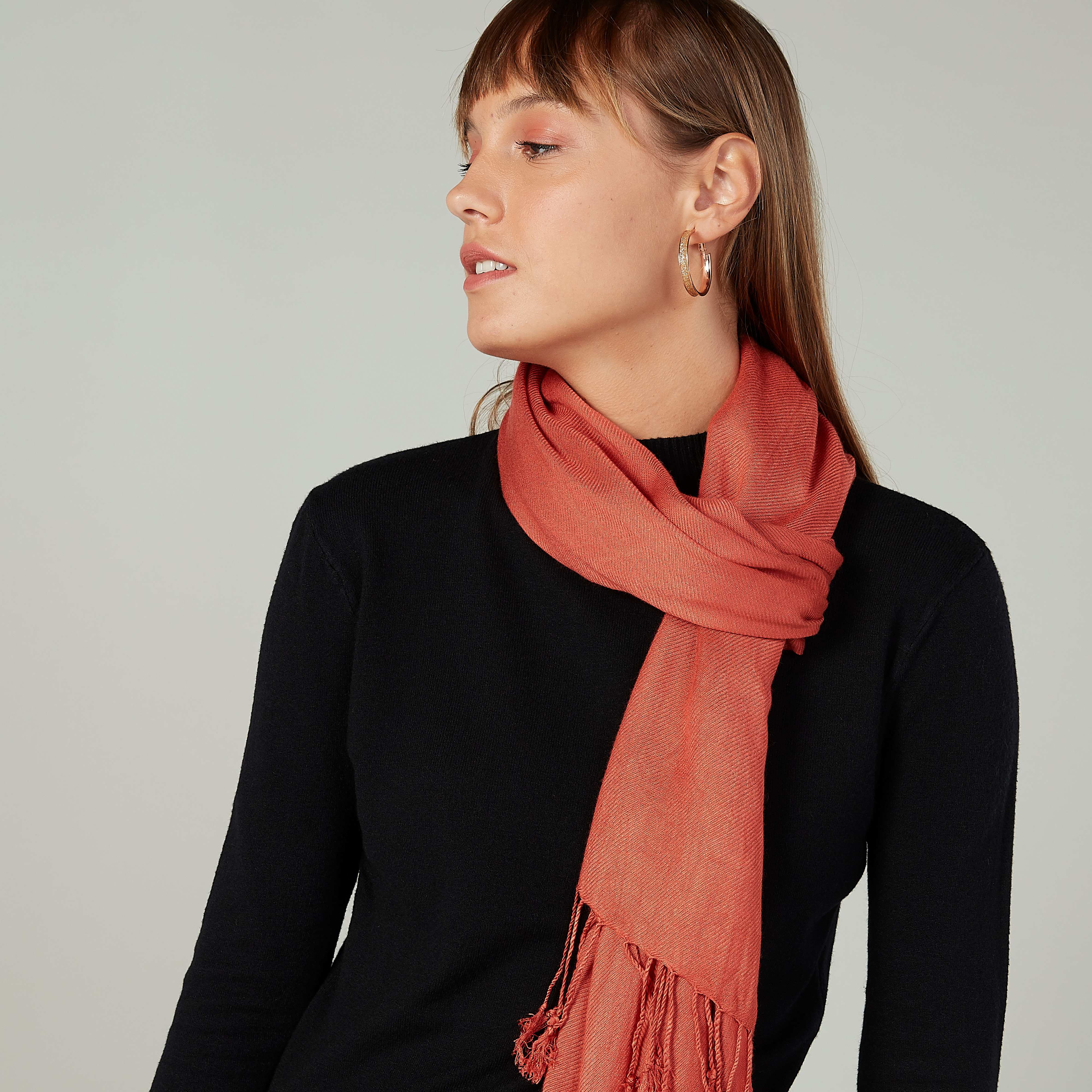 وشاح سادة بشراشيب-women-clothingaccessories-scarves-image-2