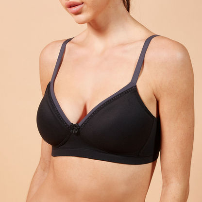 Plain Padded Bra with Hook and Eye Closure