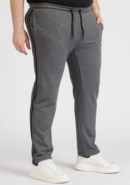Solid Joggers with Drawstring Closure and Pockets