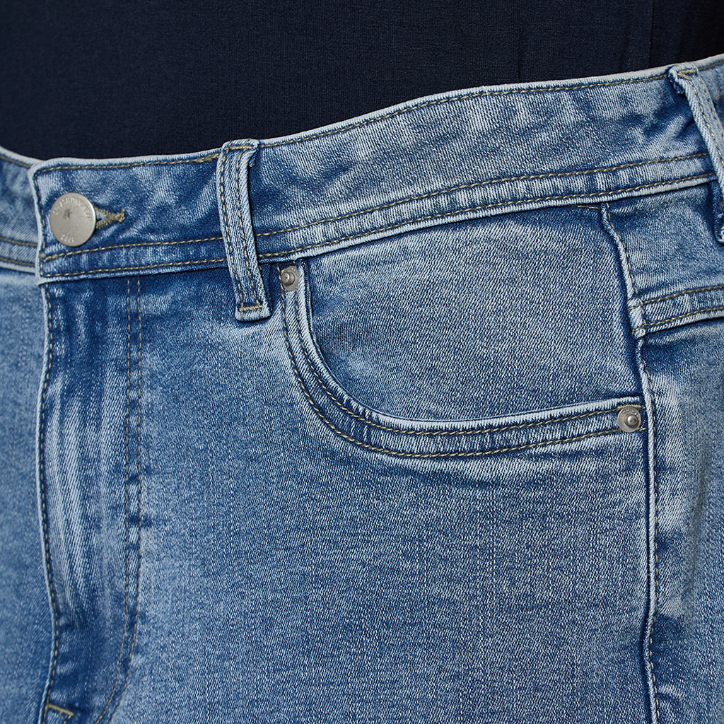 بنطلون جينز بقصة ضيقة وخصر متوسط-women-clothing-bottoms-jeans-image-7
