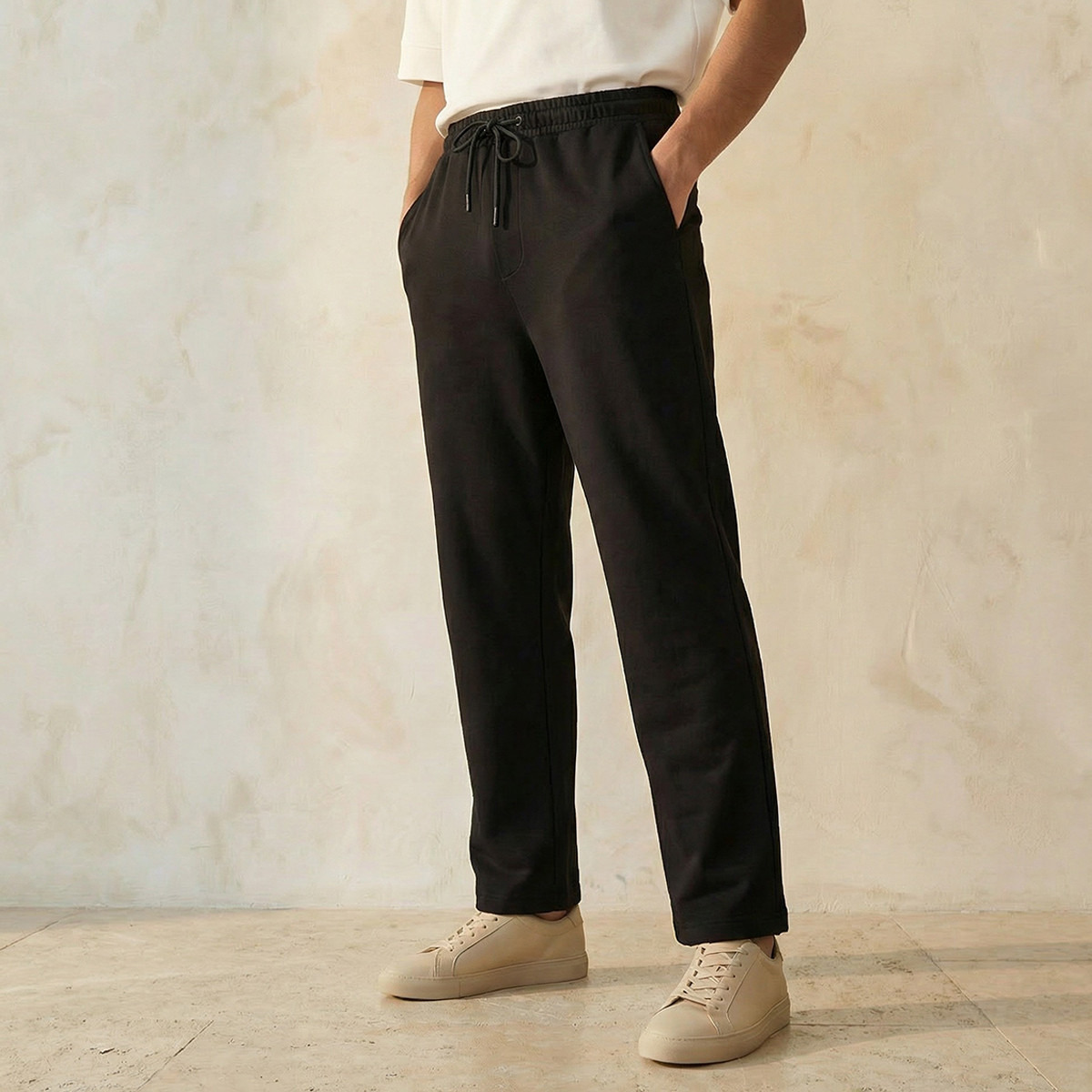 بنطلون جينز بقصة مستقيمة للرجال-men-clothing-bottoms-joggers-image-1