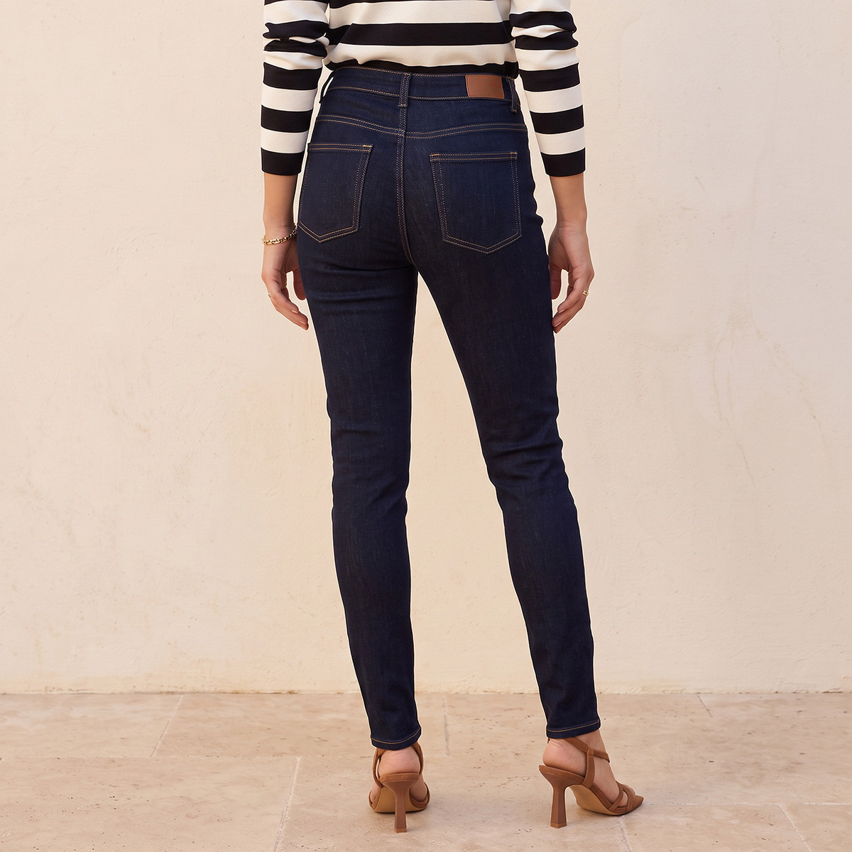 بنطلون جينز بخصر مرتفع من سبلاش-women-clothing-bottoms-jeans-image-3