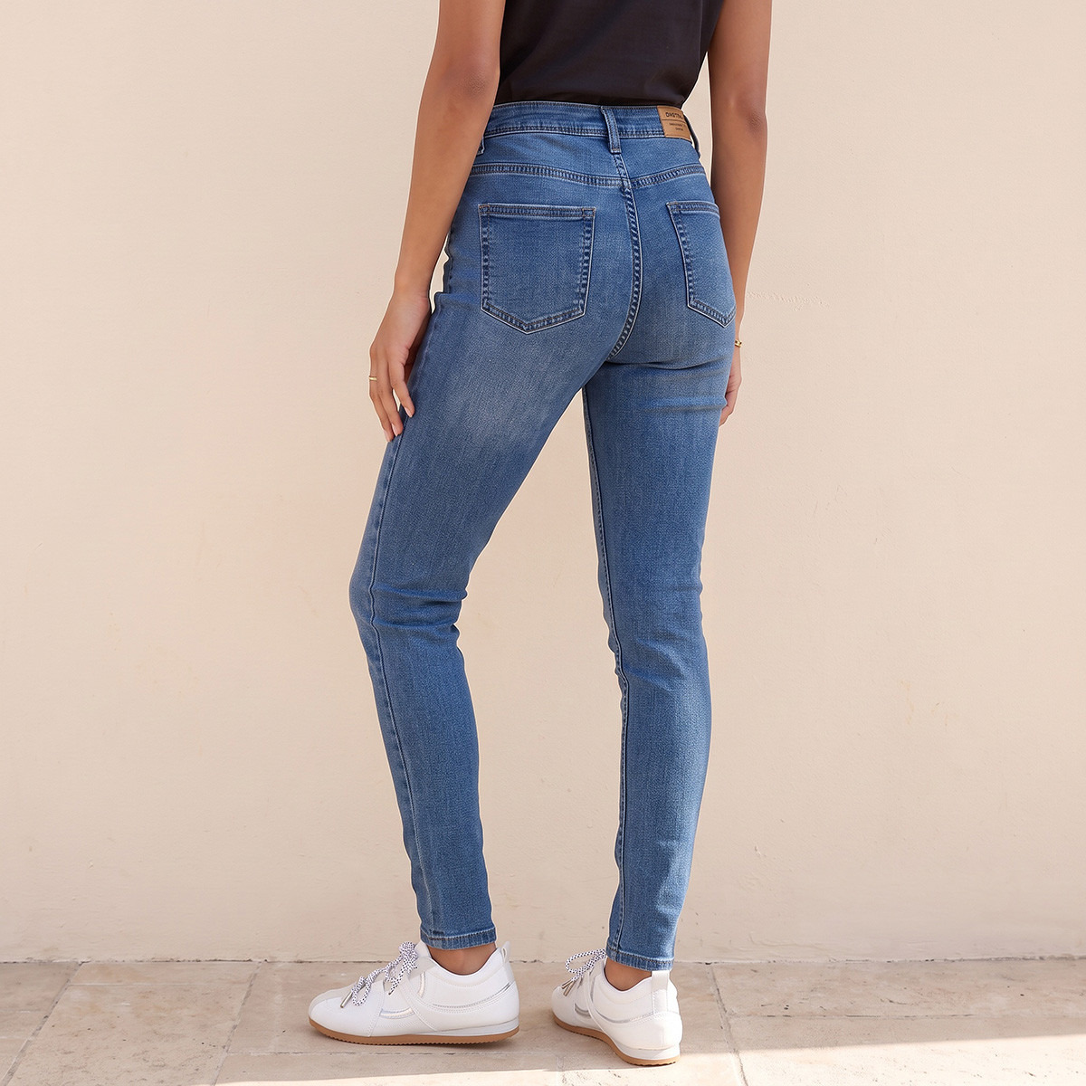 بنطلون جينز بخصر مرتفع من سبلاش-women-clothing-bottoms-jeans-image-3