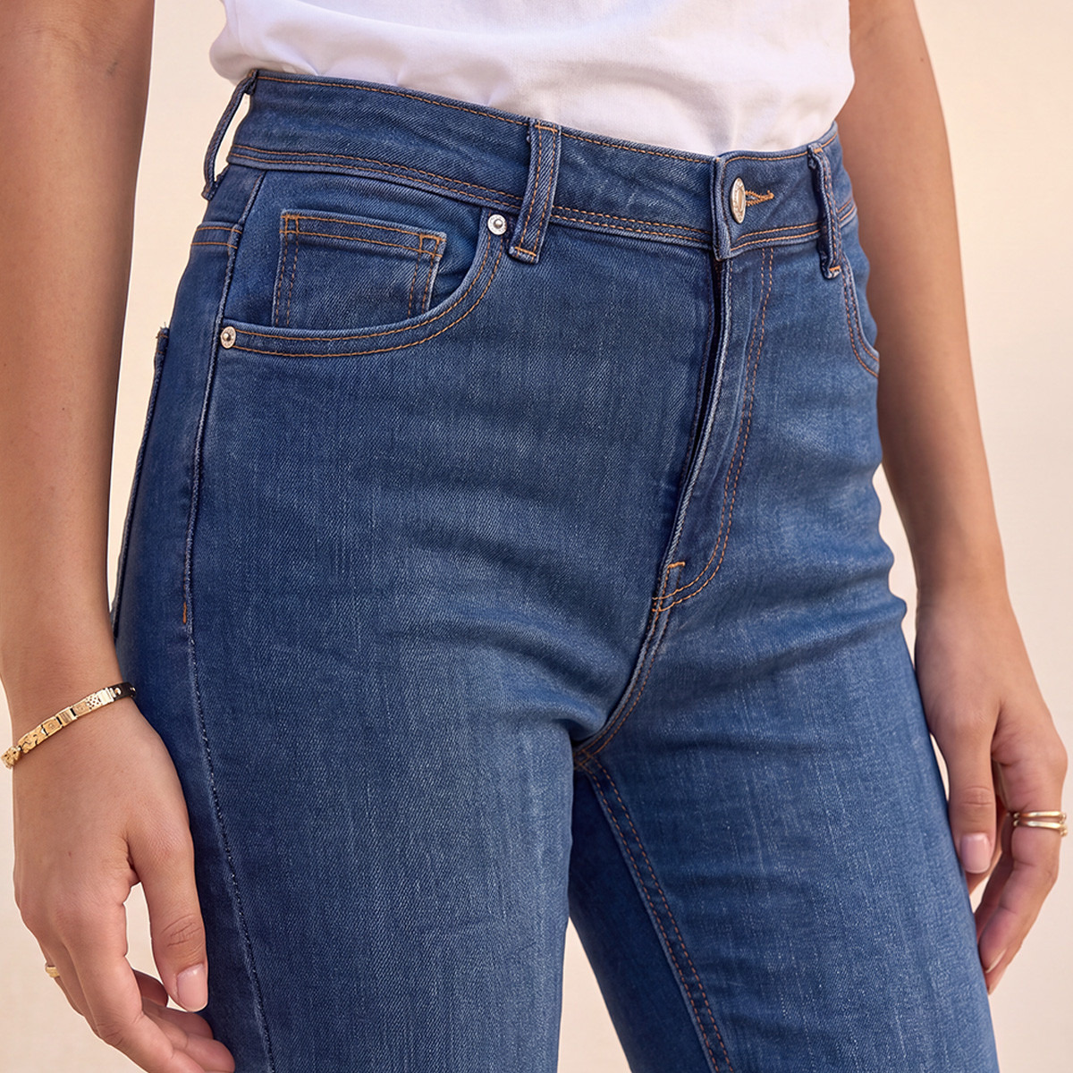 بنطلون جينز بخصر مرتفع من سبلاش-women-clothing-bottoms-jeans-image-4