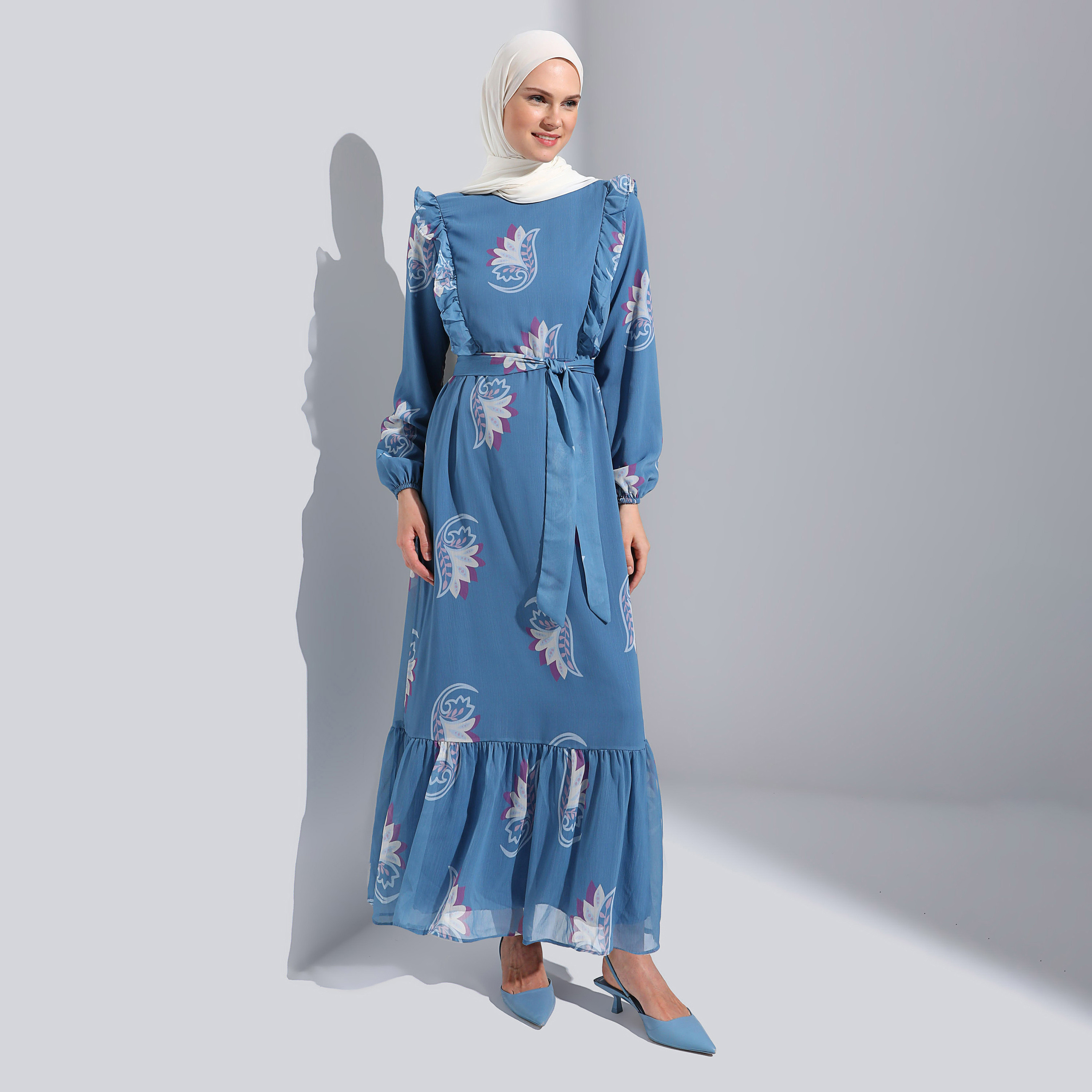 فستان مودانيسا مطبوع برقبة دائرية ورباط أمامي مع حزام-women-clothing-dresses-image-1