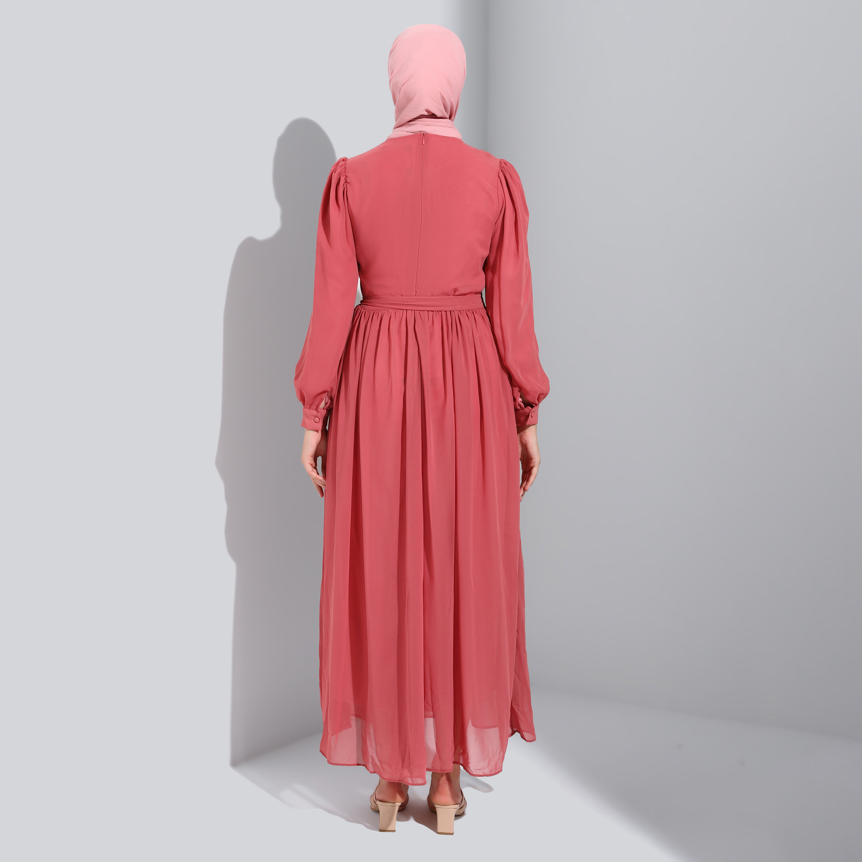 Modanisa Plain Crew Neck Front Tie-Up Belted Dress-women-clothing-dresses-image-4
