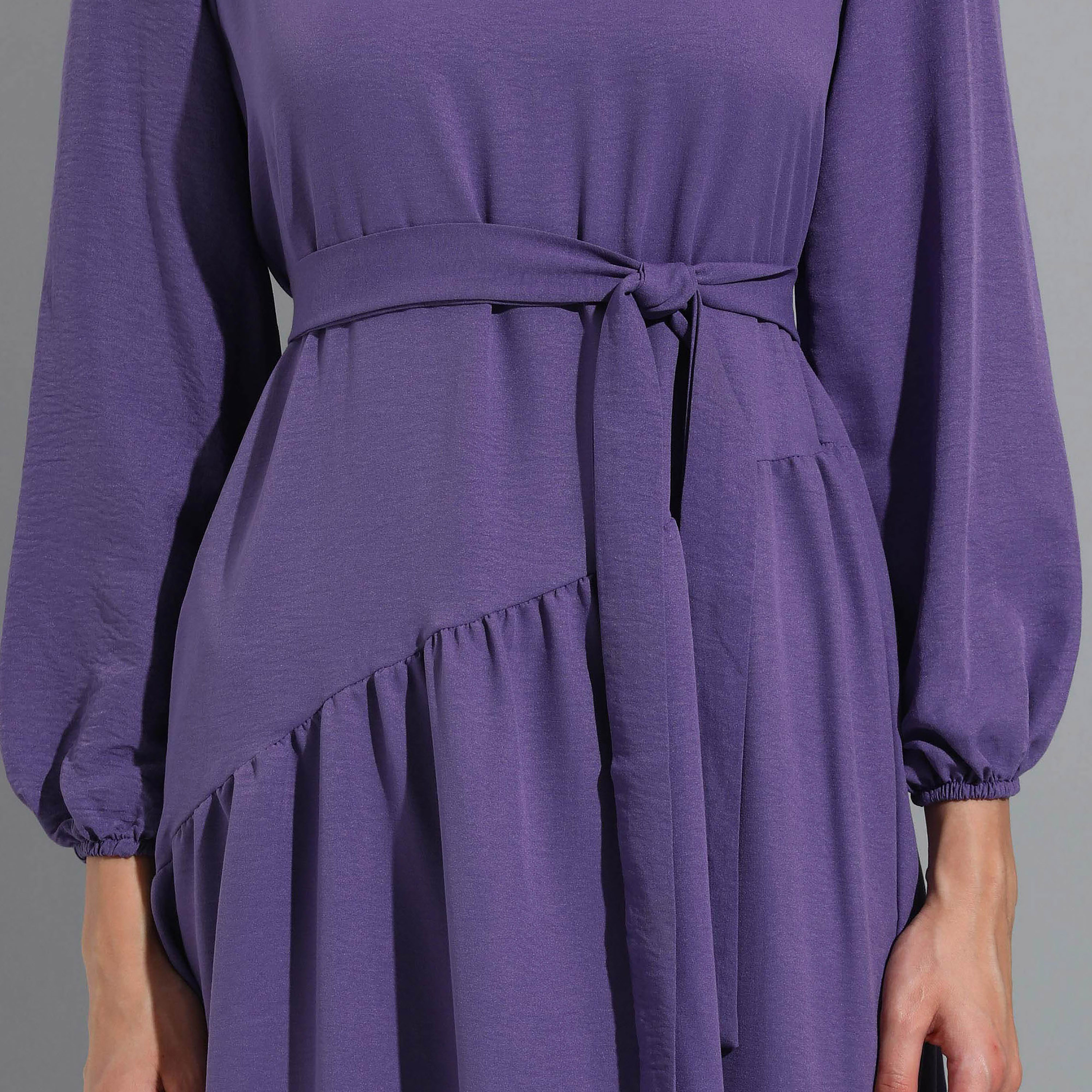 Modanisa Plain Crew Neck Front Tie-Up Belted Dress-women-clothing-dresses-image-3