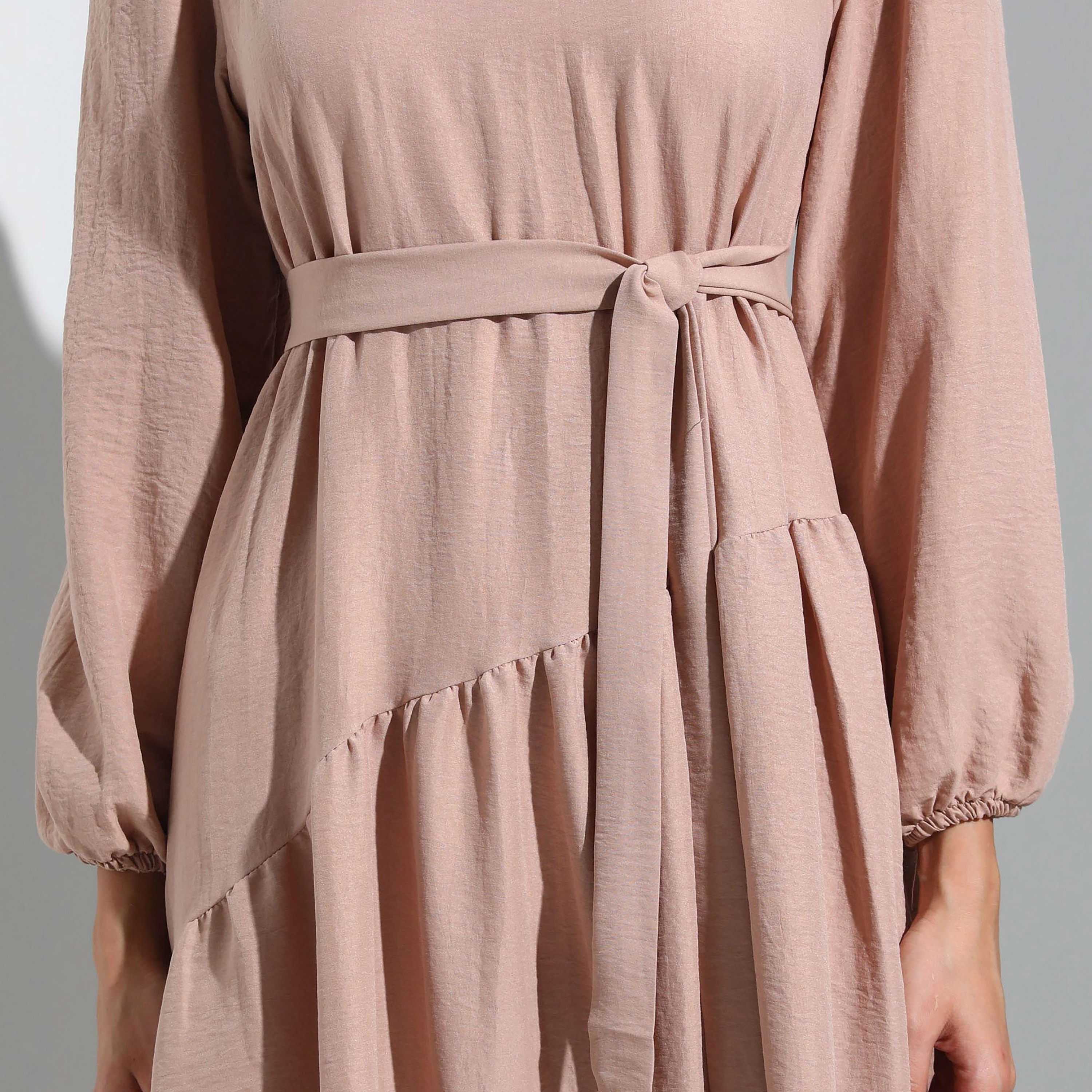 Modanisa Plain Crew Neck Front Tie-Up Belted Dress-women-clothing-dresses-image-3