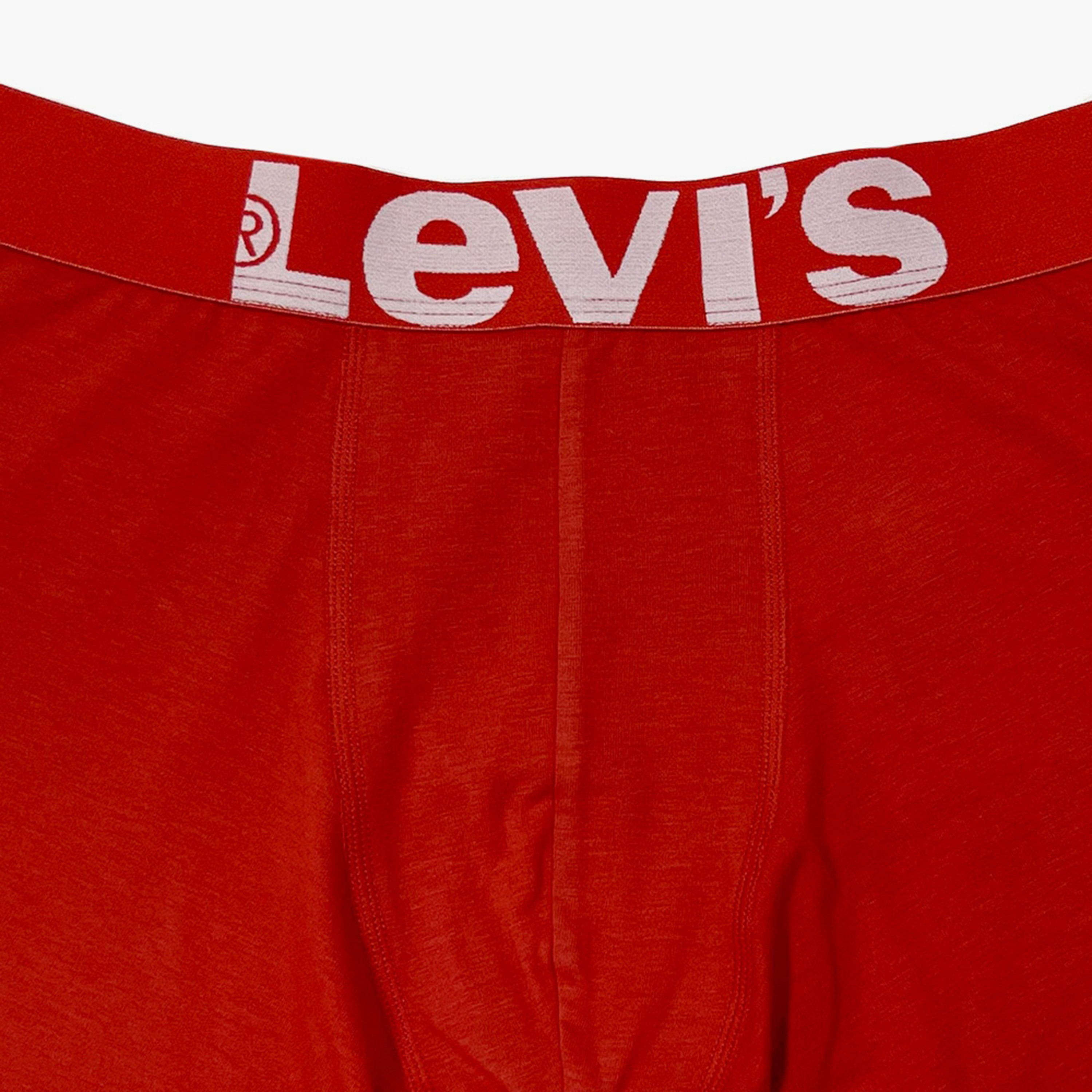 سراويل داخلية للرجال بحزام خصر مطاطي وطباعة العلامة التجارية باللون الأحمر من Levi-men-clothing-innerwear-underwear-image-2