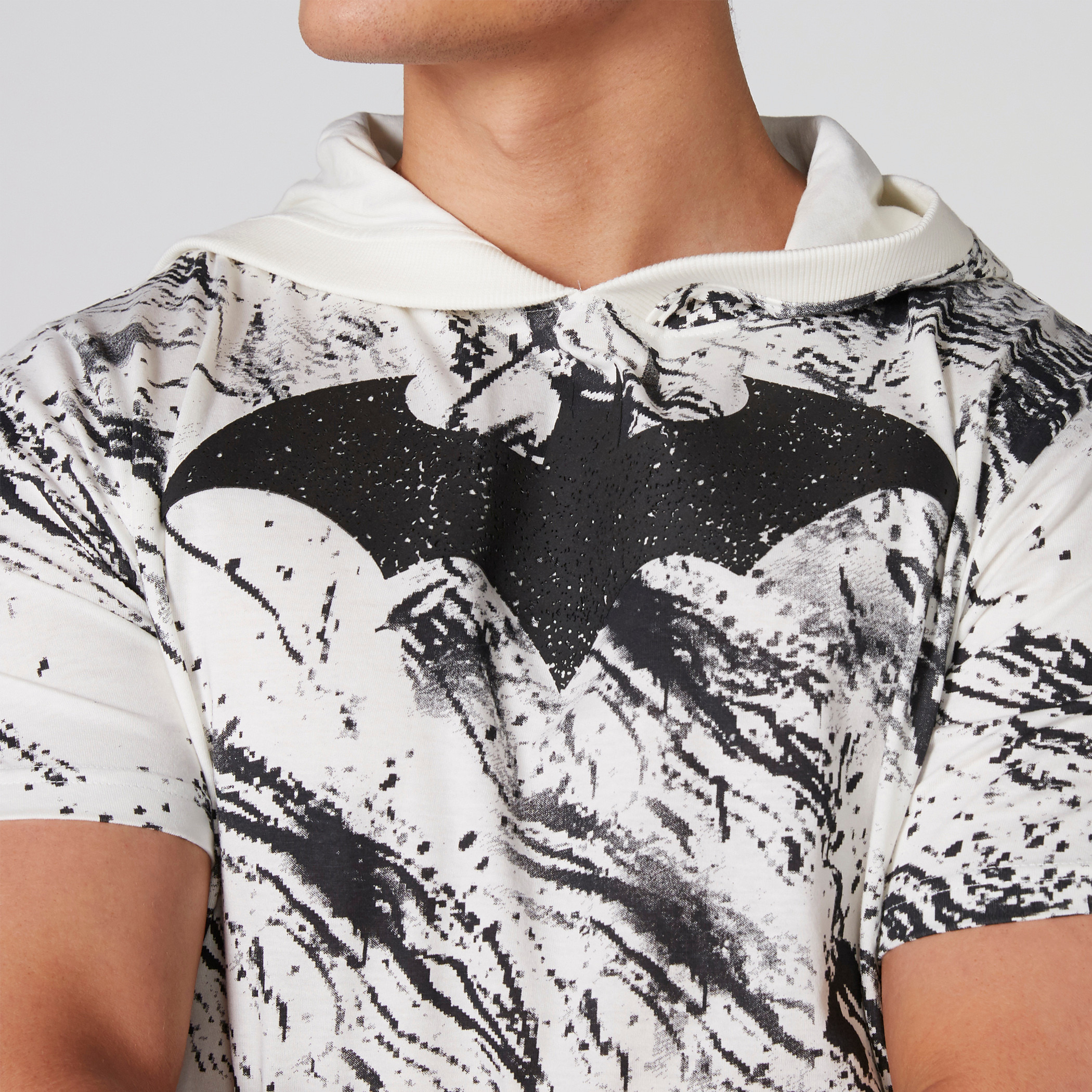 تيشيرت بأكمام قصيرة وقبعة وطبعات باتمان-men-clothing-tshirtsandpolos-tshirts-image-4