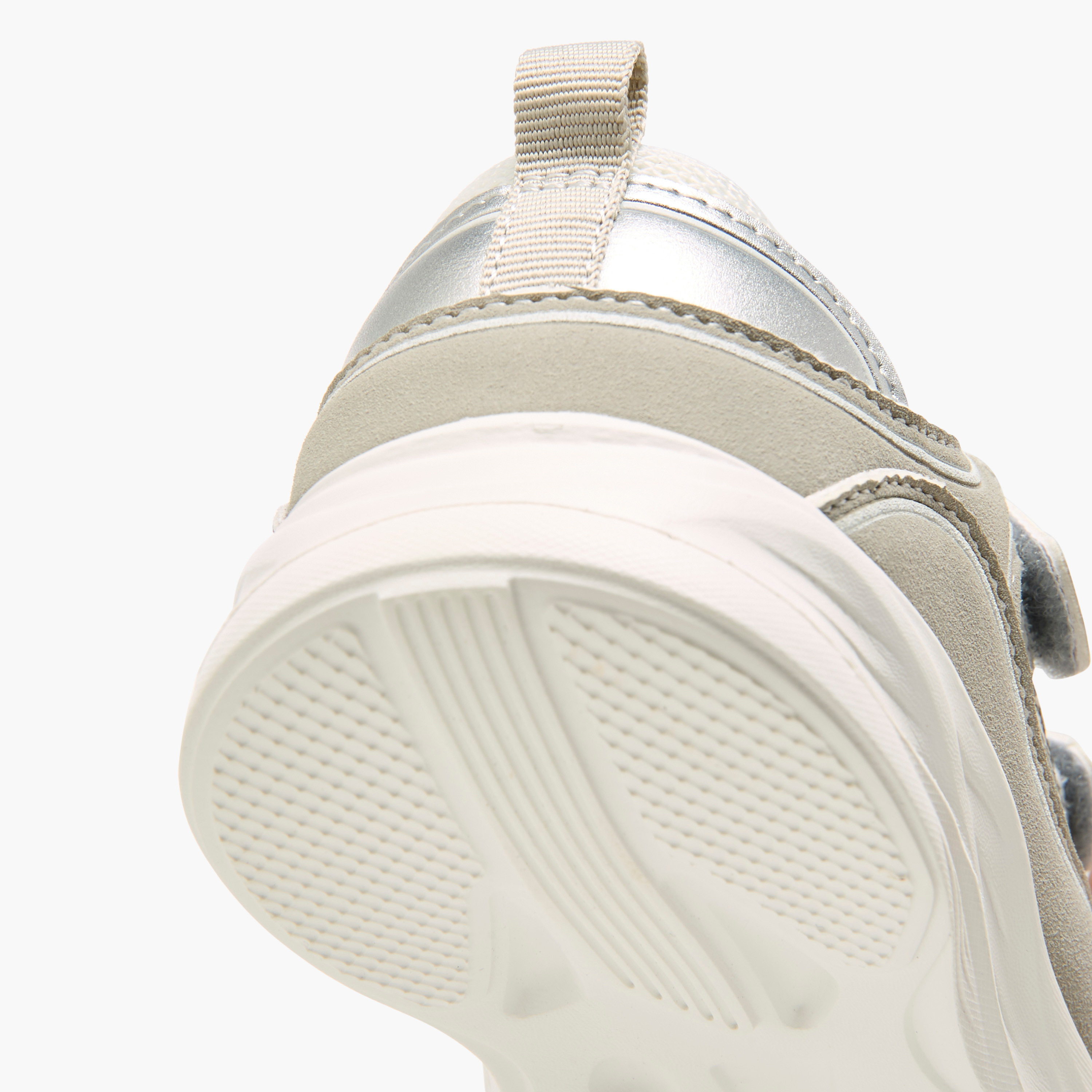 Lee Cooper Girls' Panelled Sneakers with Hook and Loop Closure-girls-shoes-sneakers-image-5