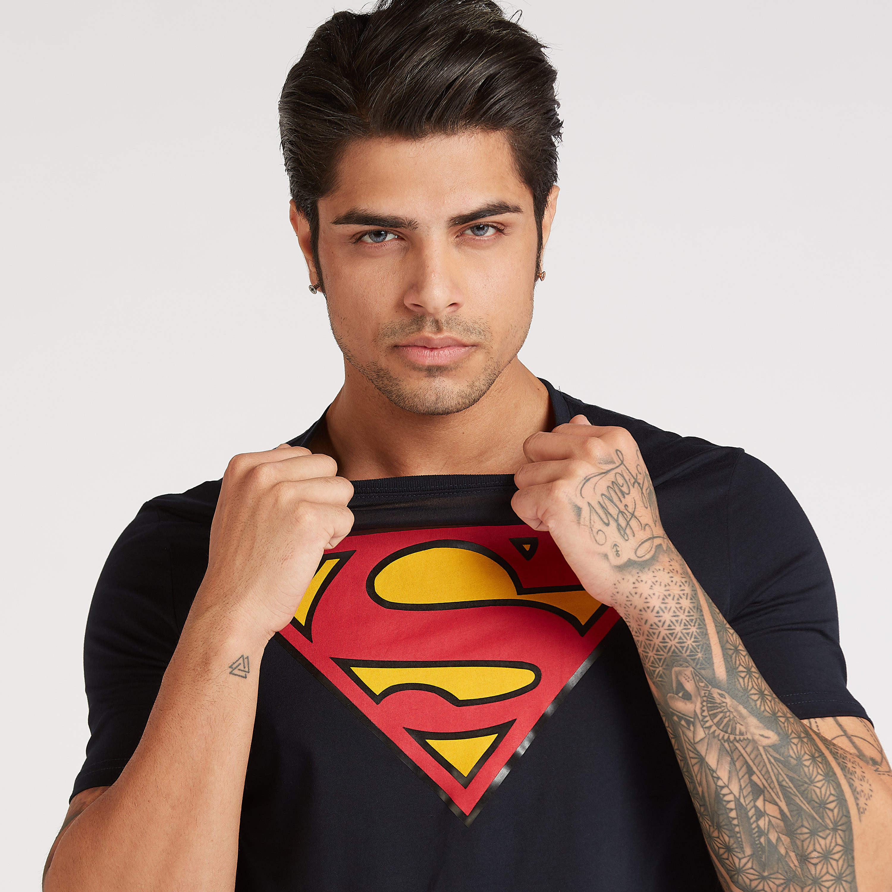 Superman t shirt store slim fit