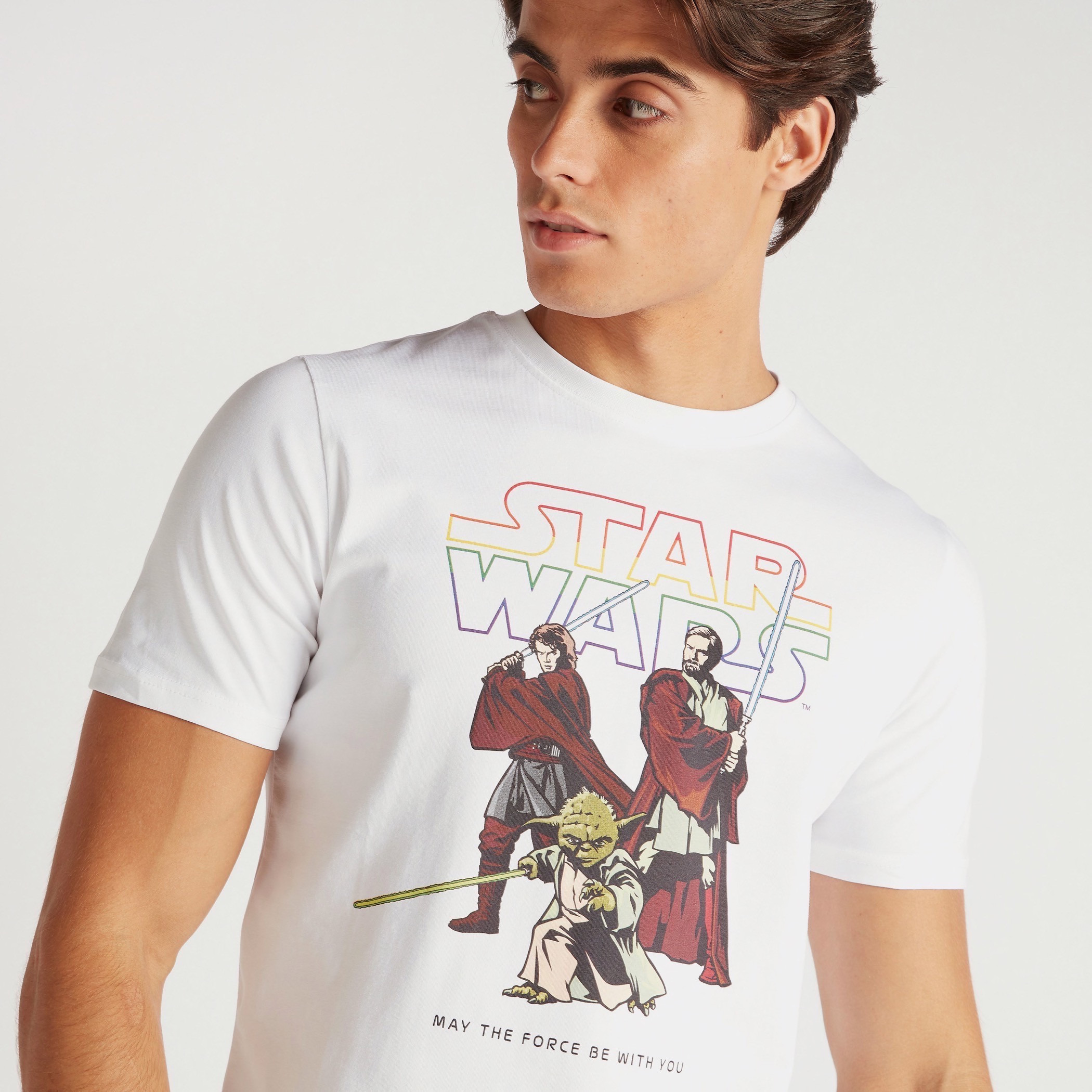تيشيرت بياقة ضيّقة وأكمام قصيرة وطبعات ستار وورز-men-clothing-tshirtsandpolos-tshirts-image-3
