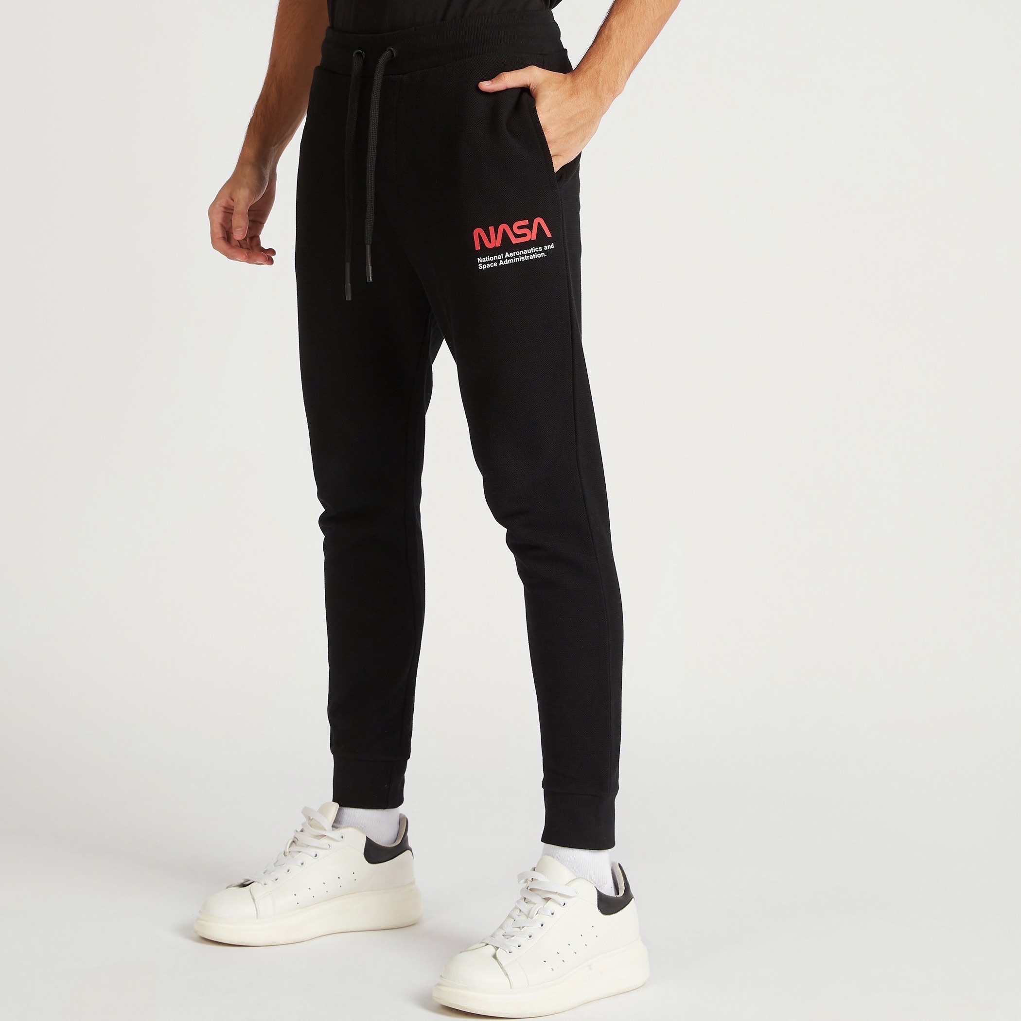 Buy Men s NASA Print Joggers with Drawstring Closure and Pockets Online Centrepoint UAE