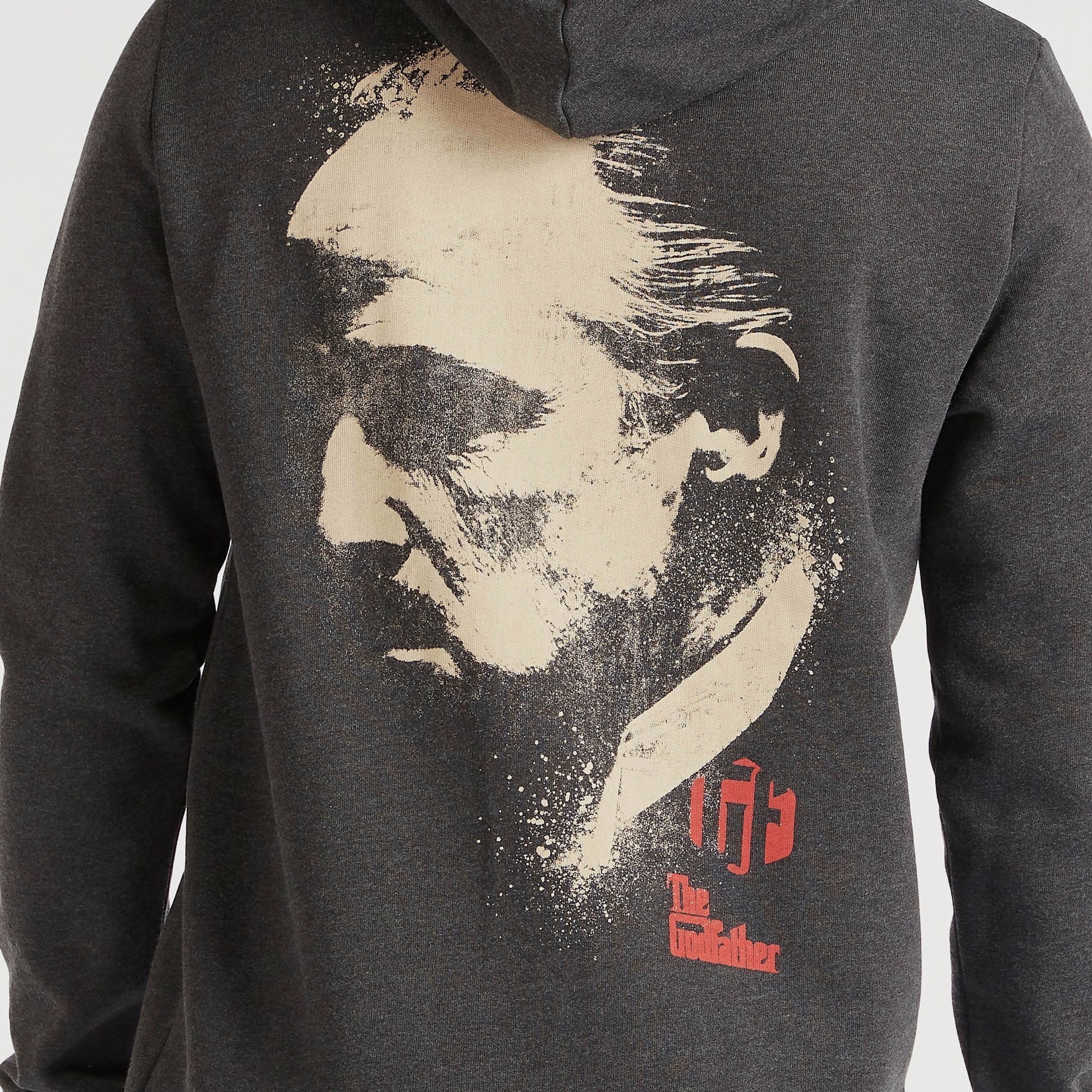 سويت شيرت بقبعة وجيوب كانغر وطبعات-men-winterwear-hoodiesandsweatshirts-image-3