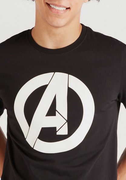 Avengers Print Crew Neck T-shirt with Short Sleeves