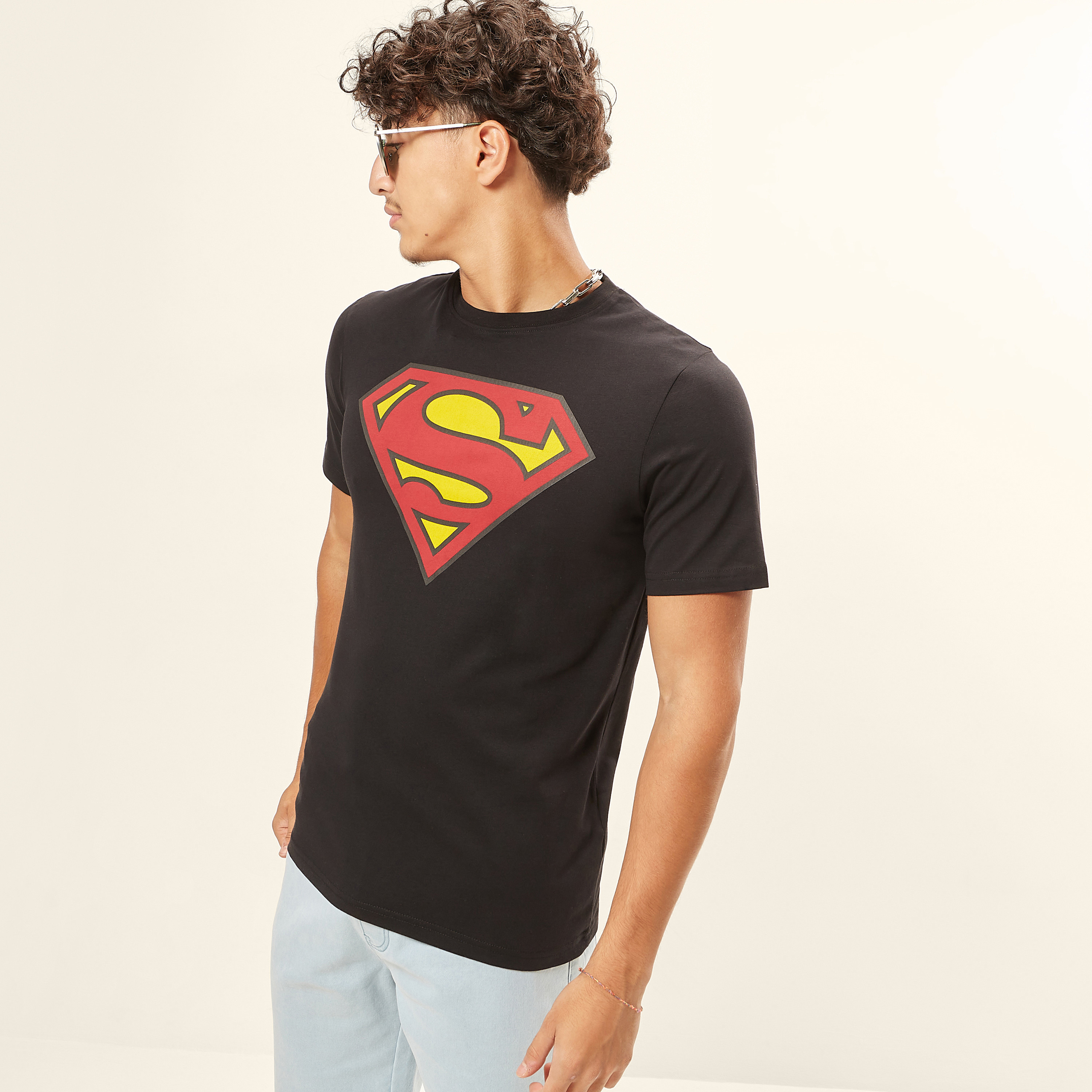 Buy Men s Superman Logo Print T shirt with Short Sleeves and Crew