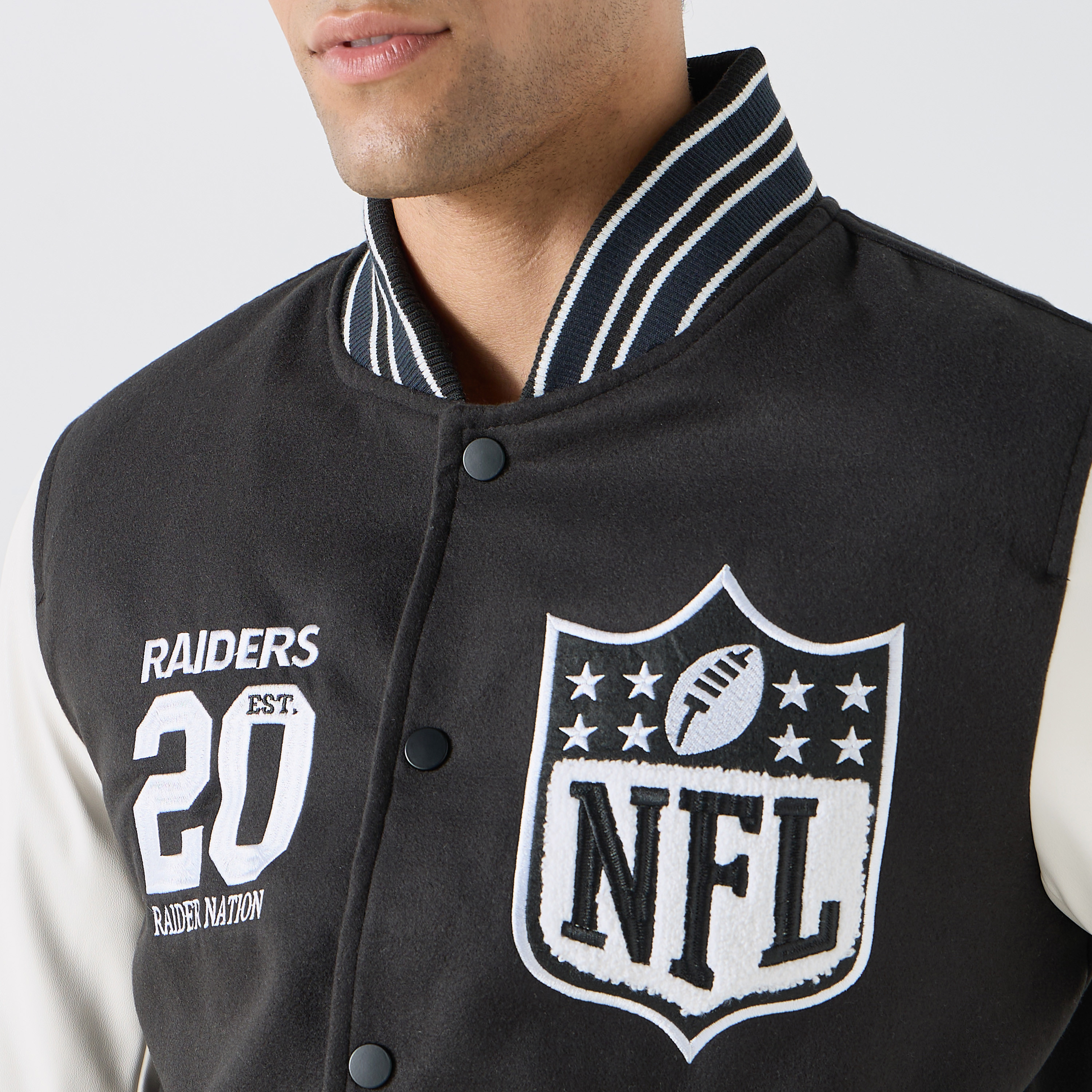 The Las Vegas Raiders Logo Detail Bomber Jacket with Pockets and Long Sleeves-men-clothing-jacketsandblazers-jackets-image-4
