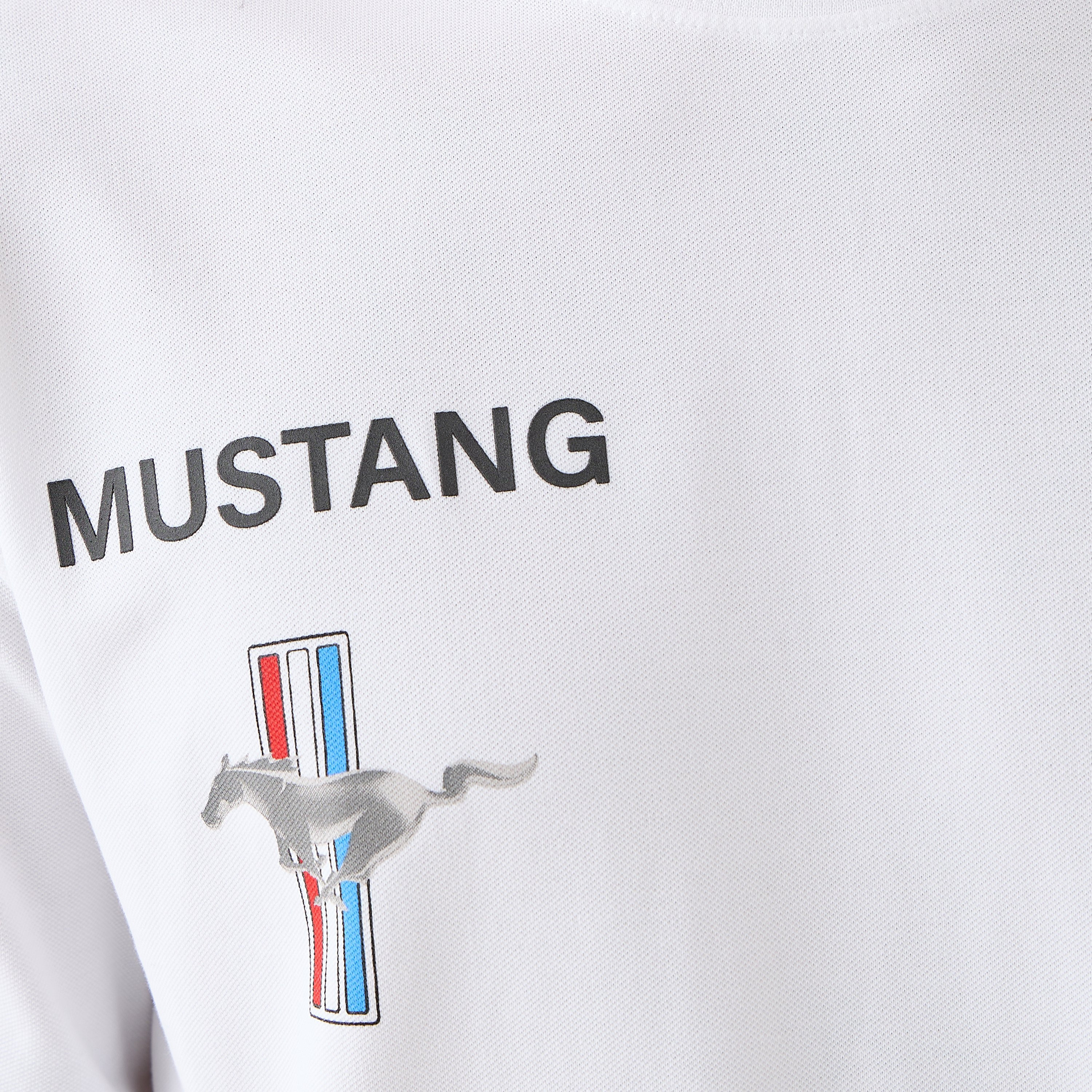 Mustang Graphic Print T-shirt-men-clothing-tshirtsandpolos-tshirts-image-5
