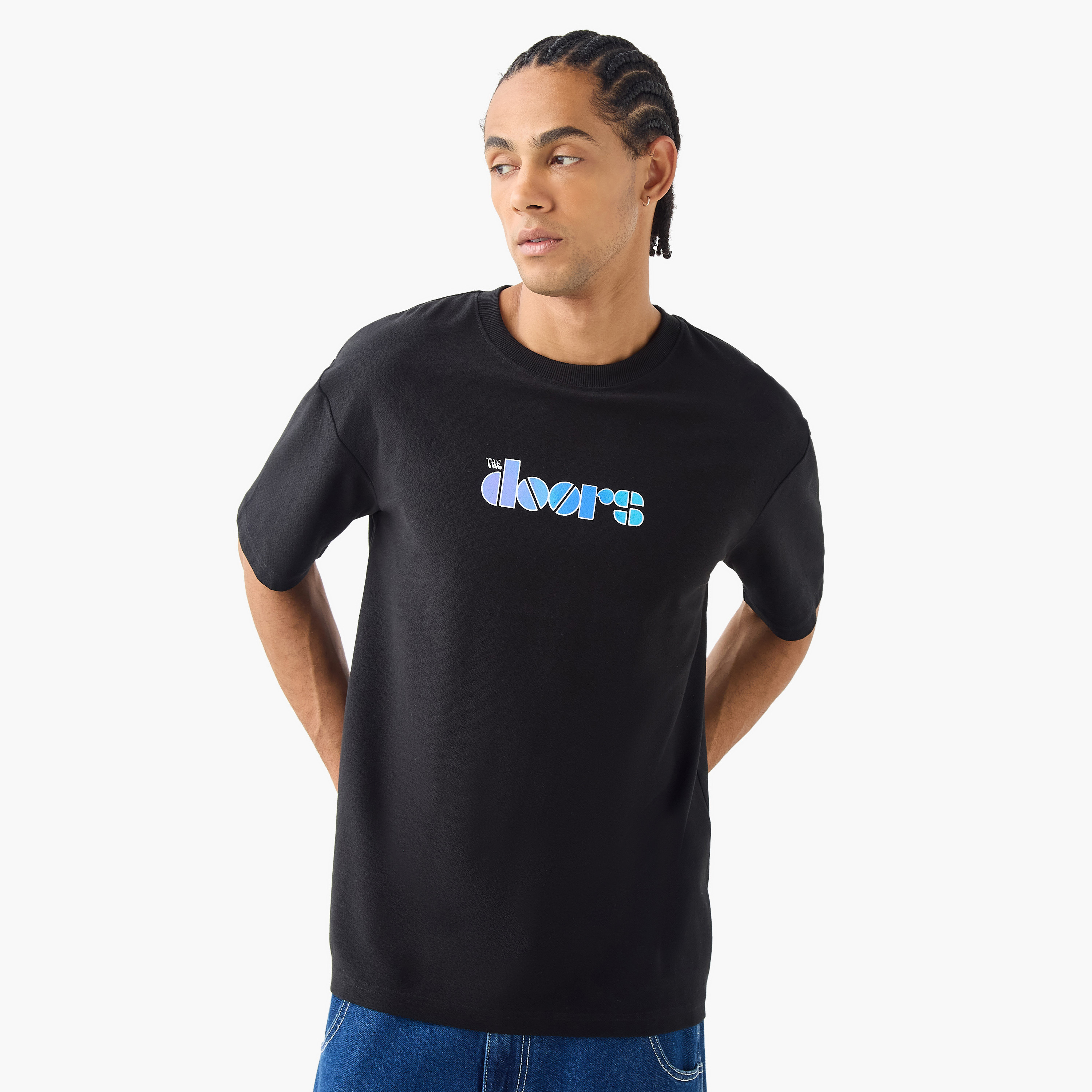 تيشيرت بياقة ضيقة وطبعات-men-clothing-tshirtsandpolos-tshirts-image-3