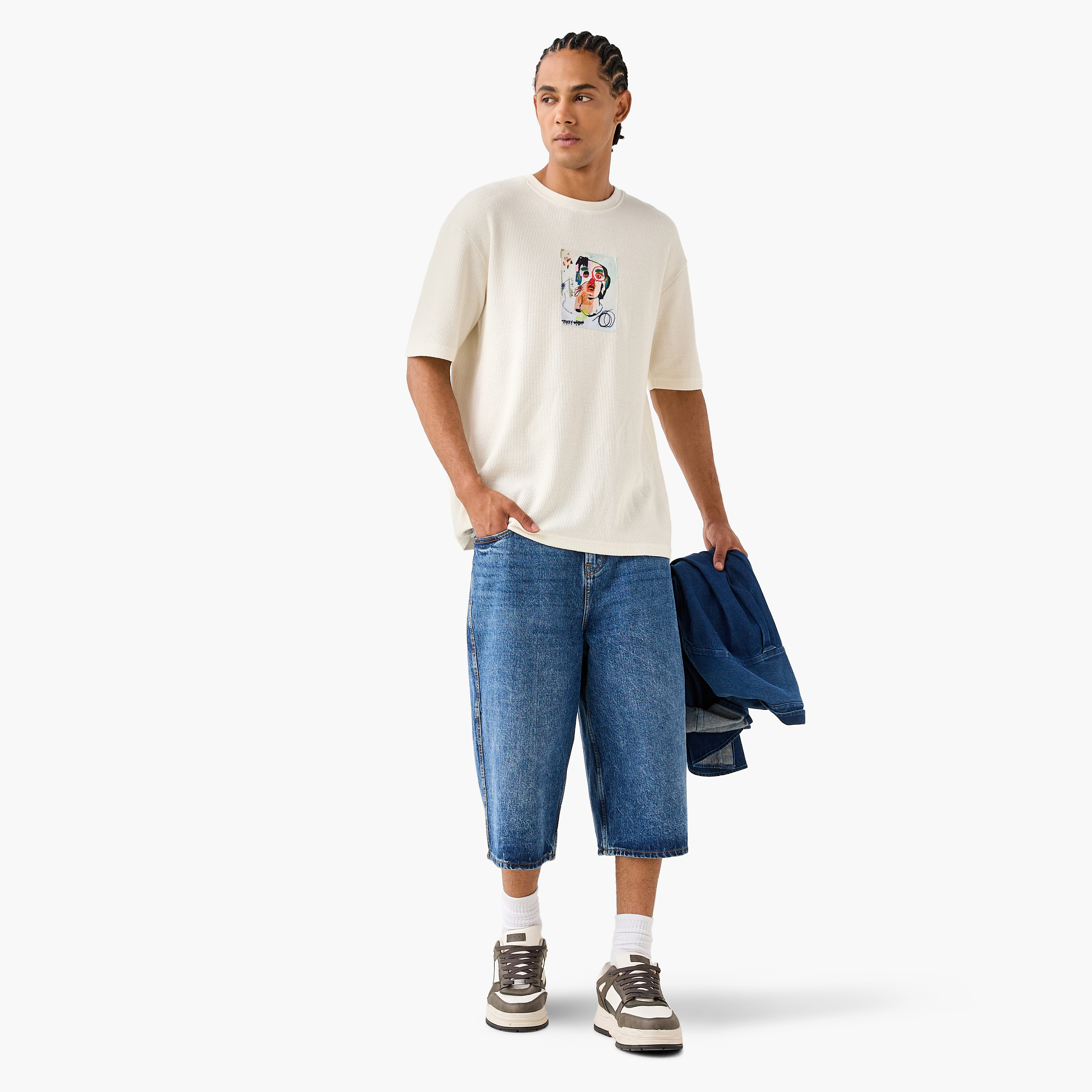تيشيرت تيري أوربان رجالي بقصة مريحة ورقبة دائرية وأكمام قصيرة-men-clothing-tshirtsandpolos-tshirts-image-2