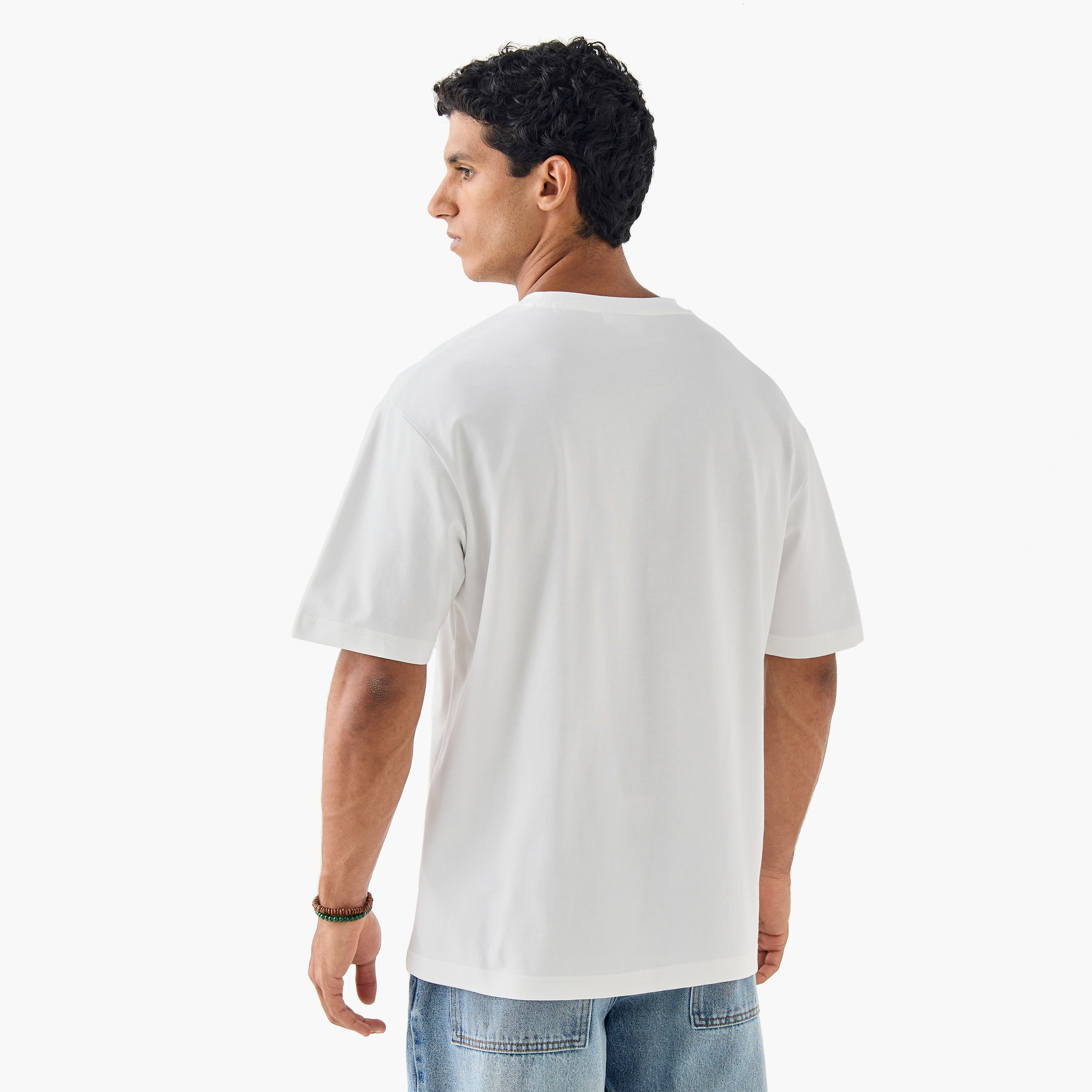 تيشيرت بقصة عادية وياقة ضيقة وأكمام قصيرة للرجال-men-clothing-tshirtsandpolos-tshirts-image-3