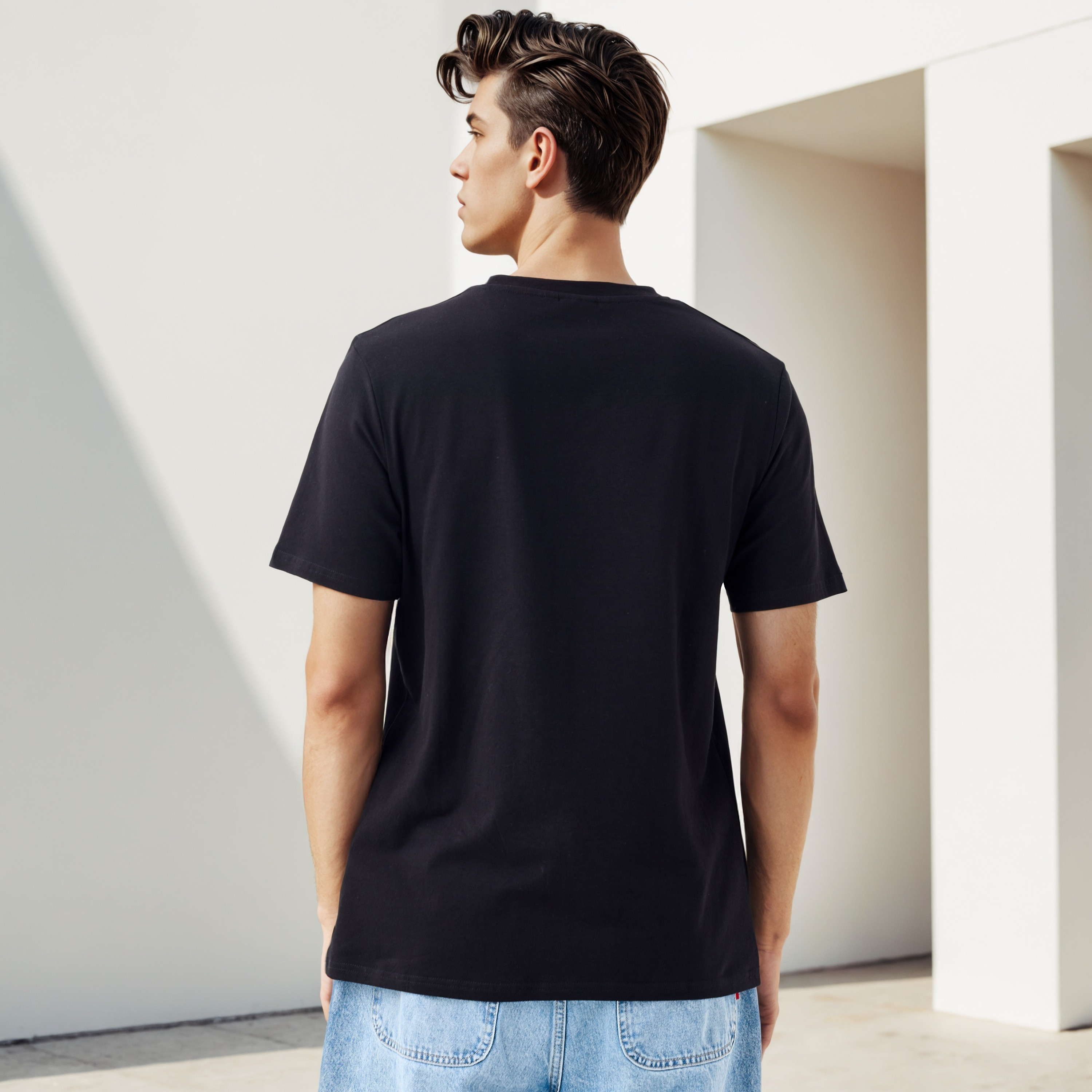 تيشيرت بقصّة عادية وطبعات سبونج بوب-men-clothing-tshirtsandpolos-tshirts-image-3