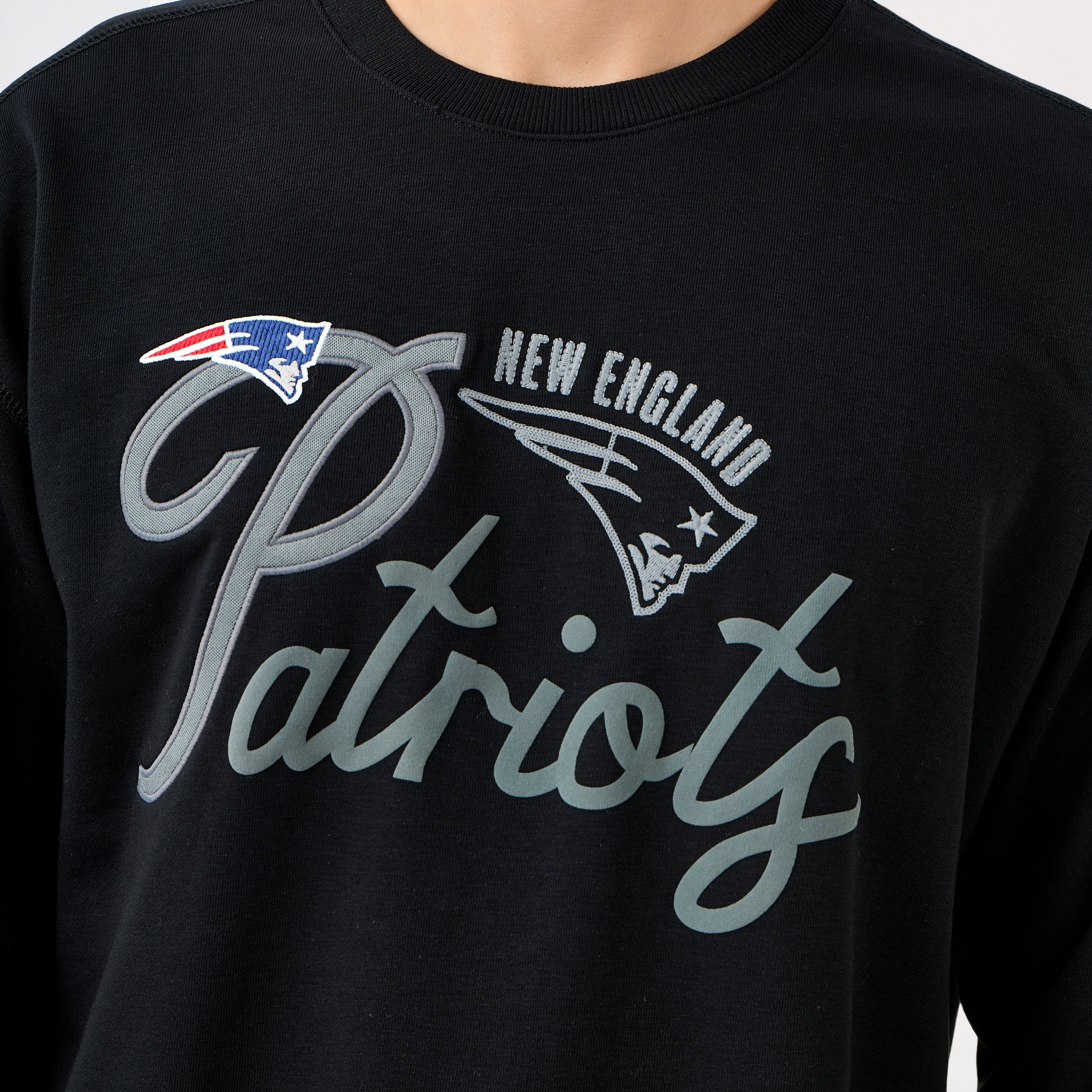 New England Patriots Embroidered Sweatshirt-men-winterwear-hoodiesandsweatshirts-image-5