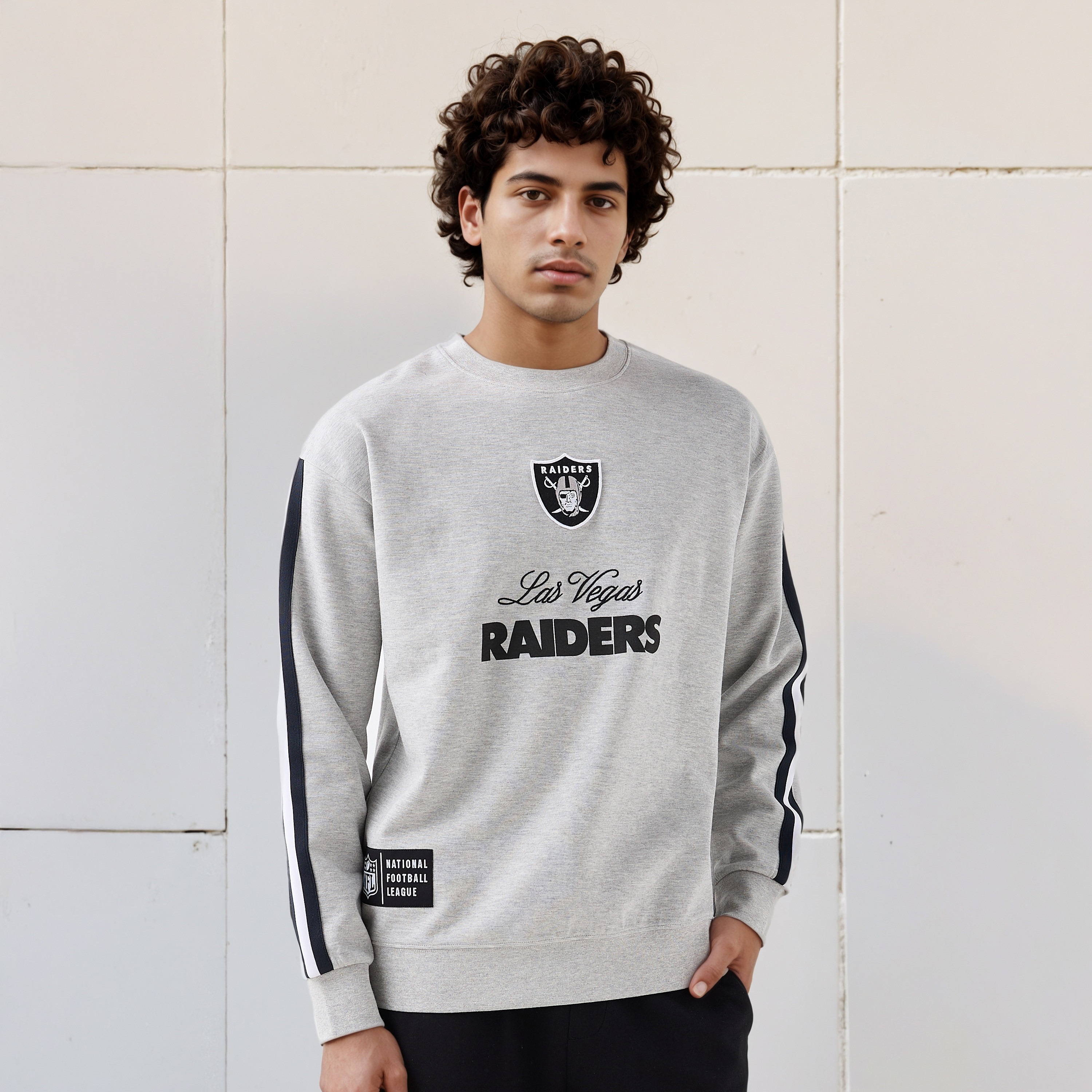 Las Vegas Raiders NFL Men Regular Fit Sweatshirt-men-winterwear-hoodiesandsweatshirts-image-1