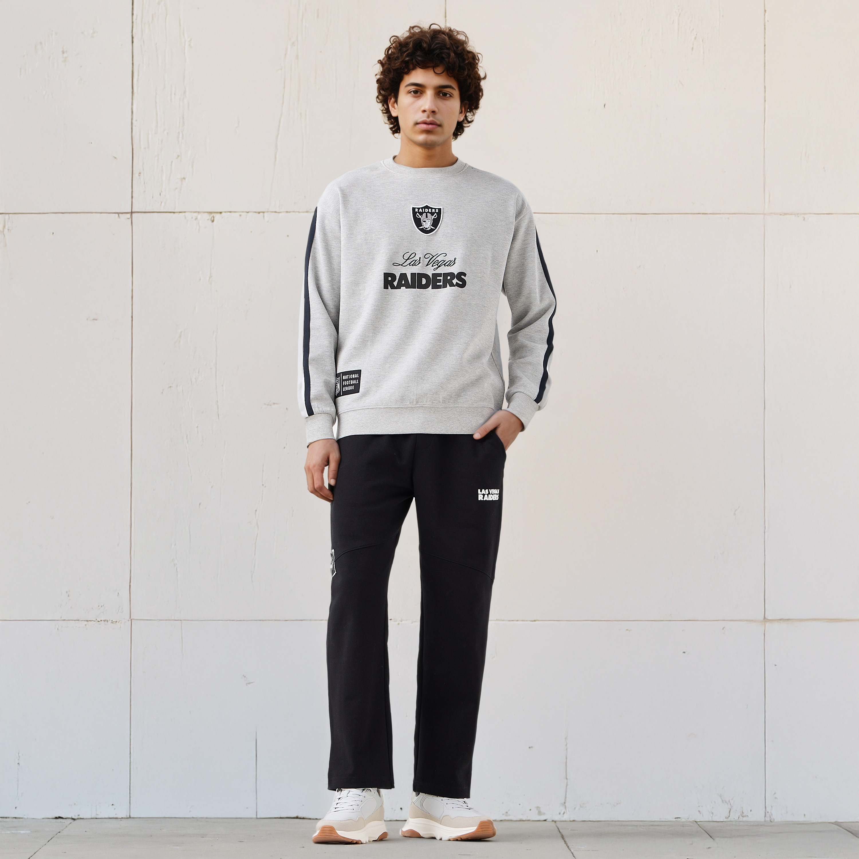 Las Vegas Raiders NFL Men Regular Fit Sweatshirt-men-winterwear-hoodiesandsweatshirts-image-2