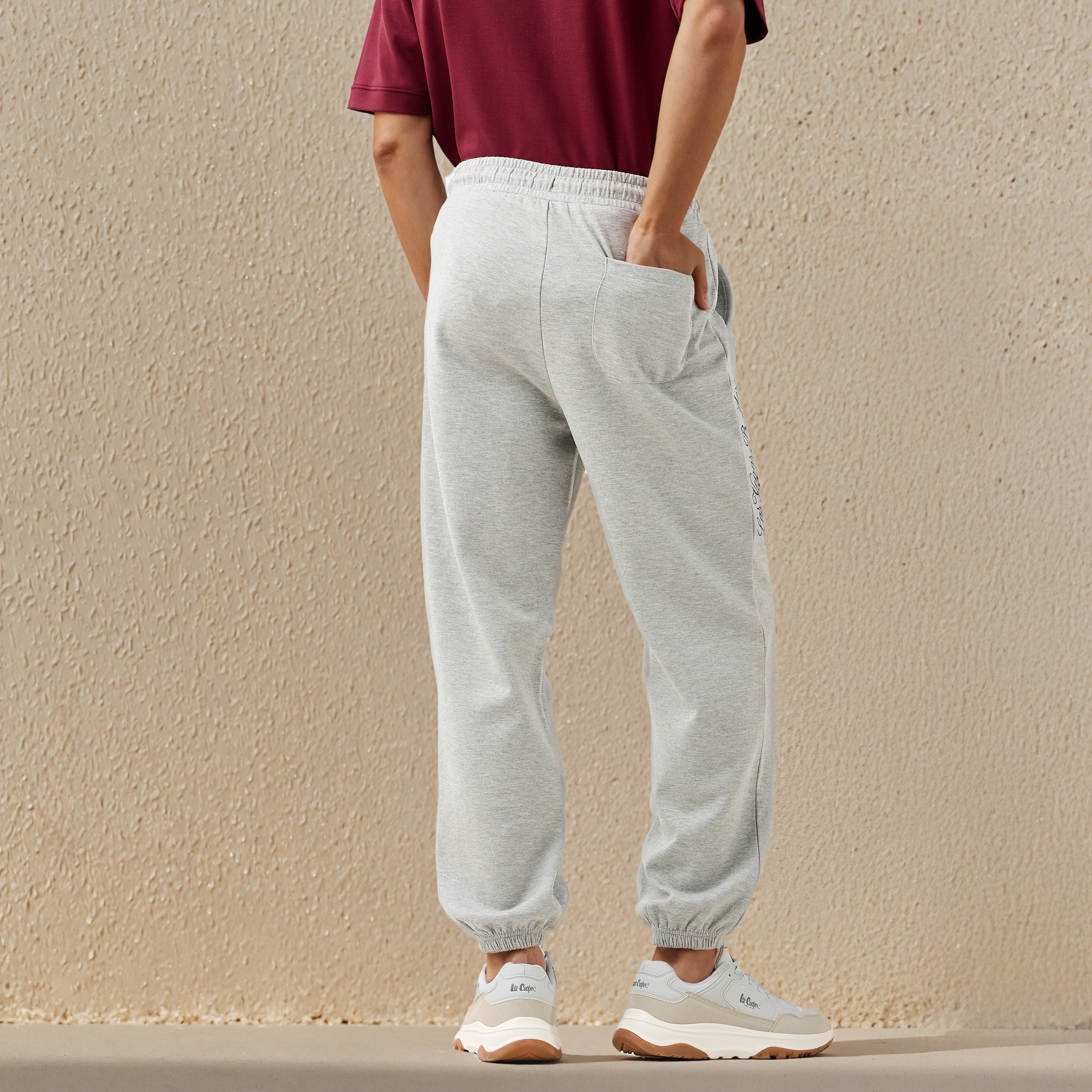Las Vegas Raiders NFL Men Regular Fit Flexi Waist Joggers-men-clothing-bottoms-joggers-image-3